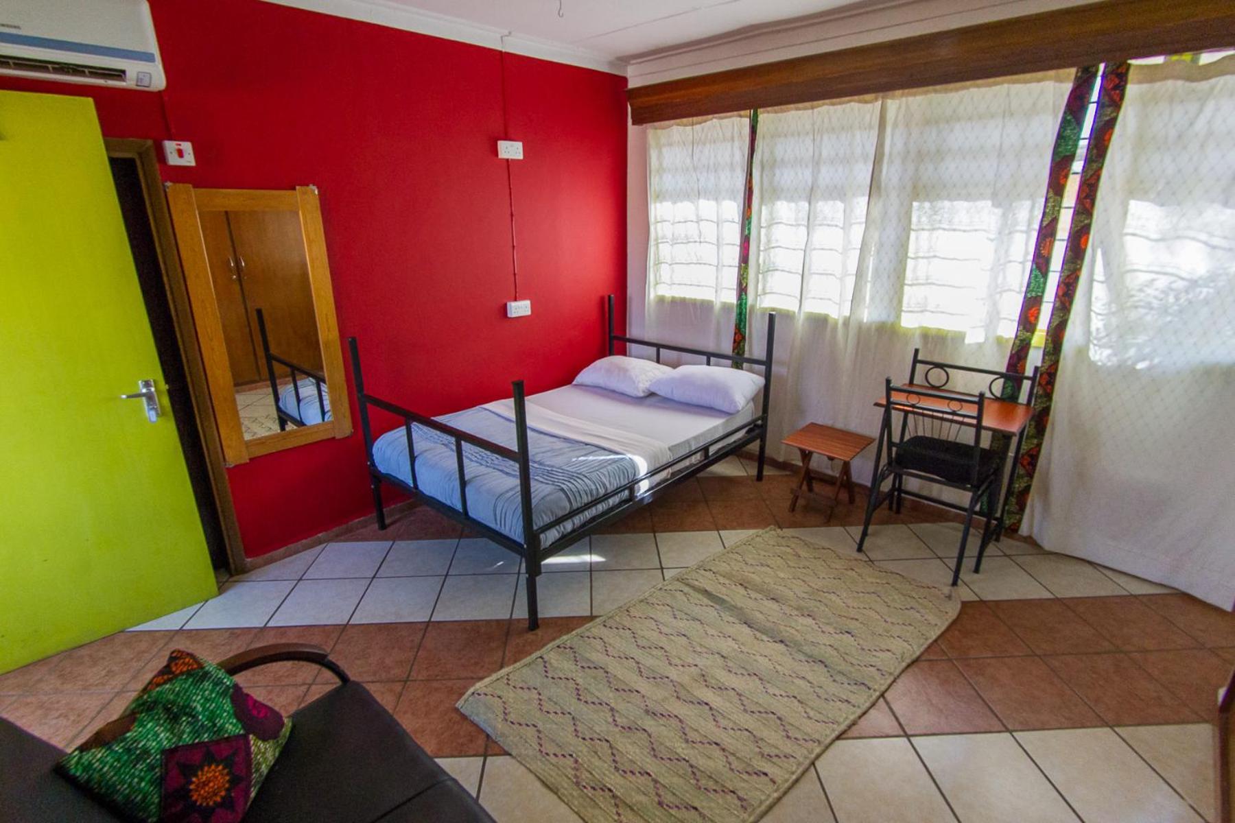 Double Room With Private Bathroom photo 2