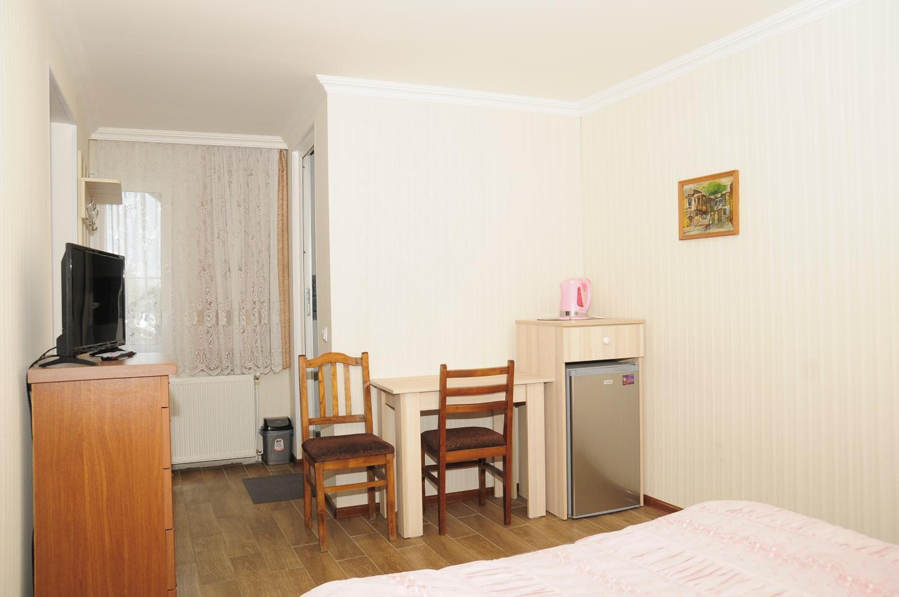 Twin Room with Private Bathroom