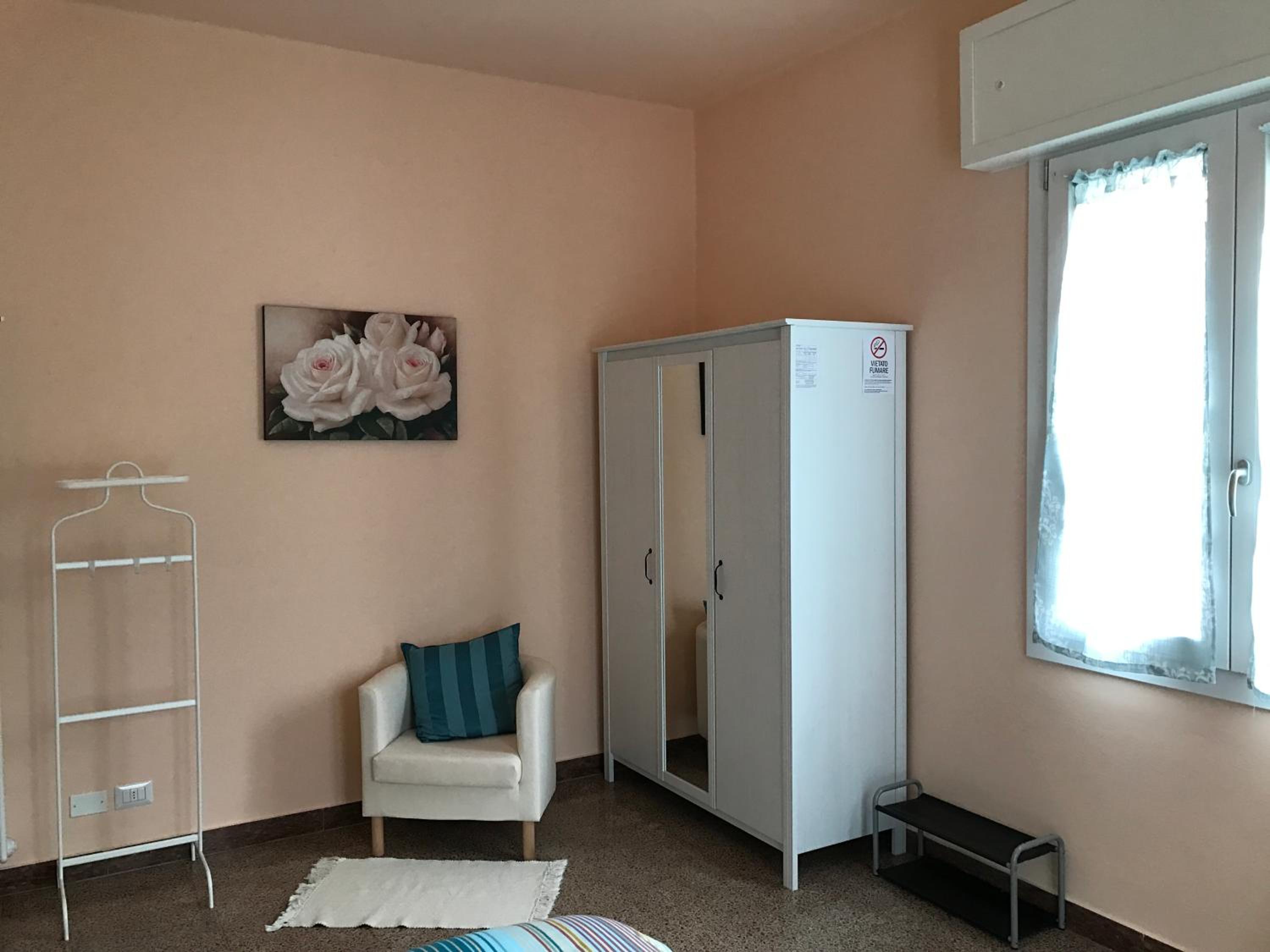Twin Room with Shared Bathroom