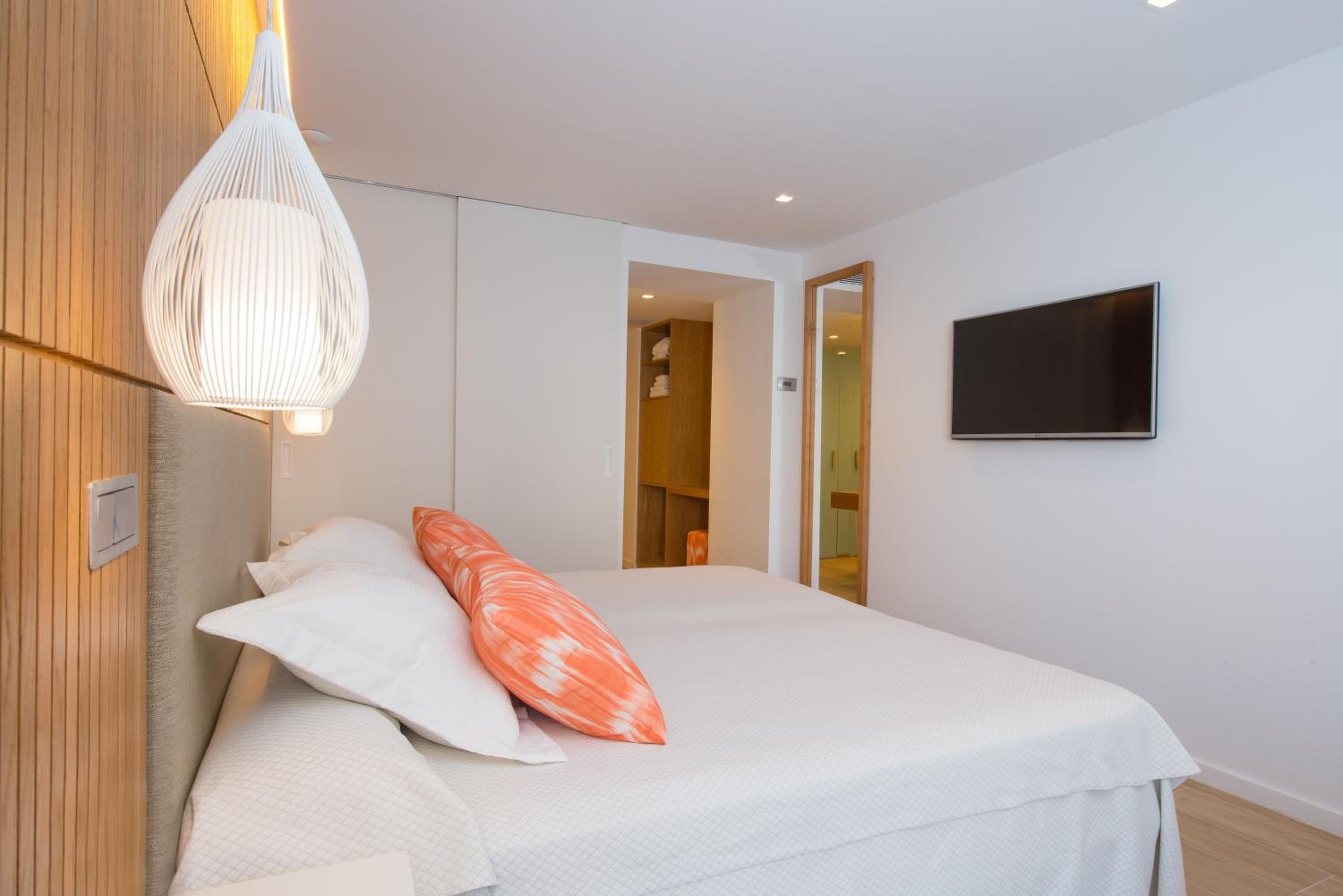 Double Room (1 Adult) photo 3