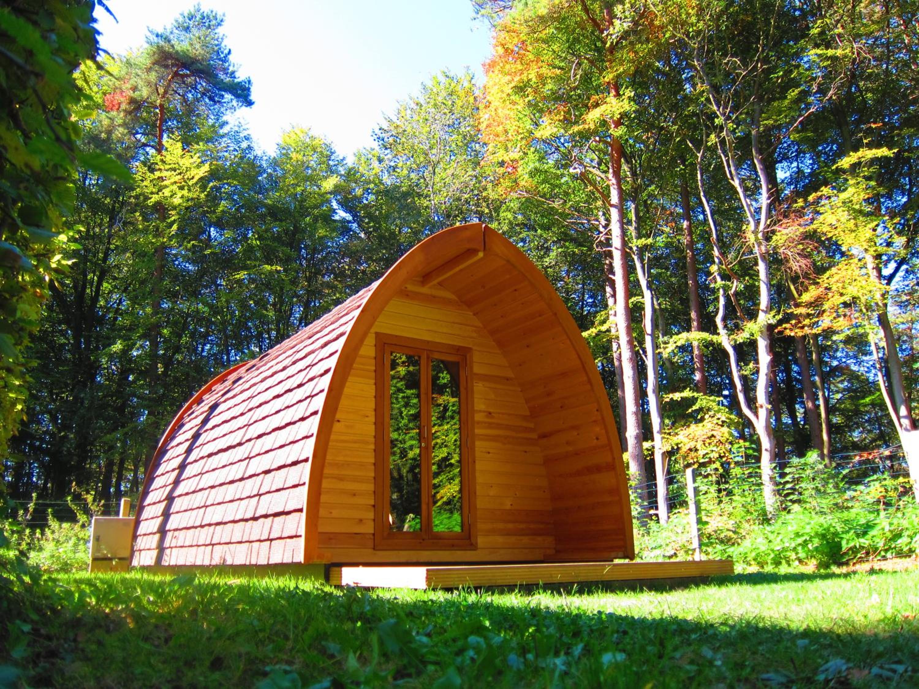 Family Wood Lodge with Shared Bathroom and Terrace photo 2