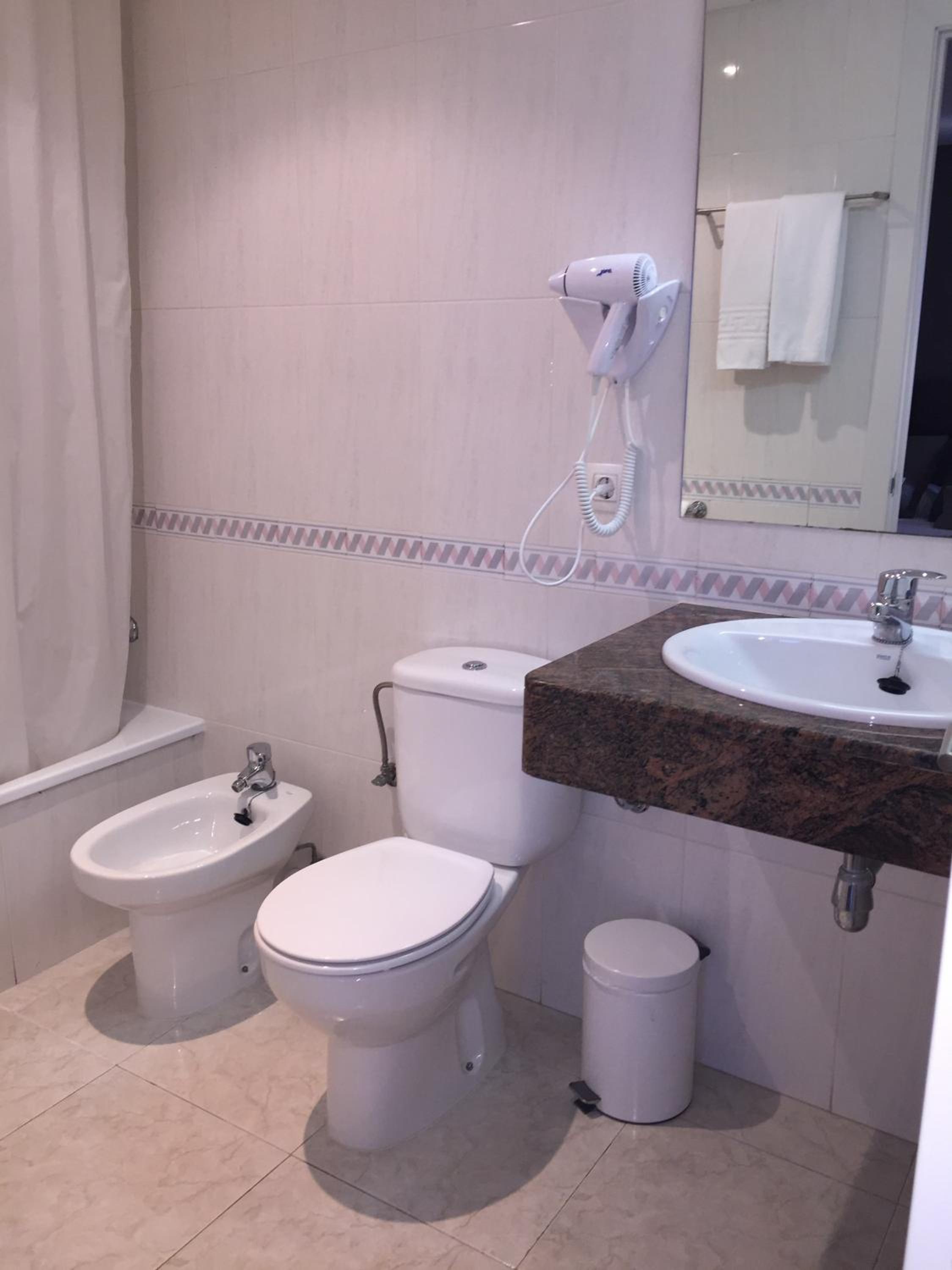 Triple Room - Photo 5