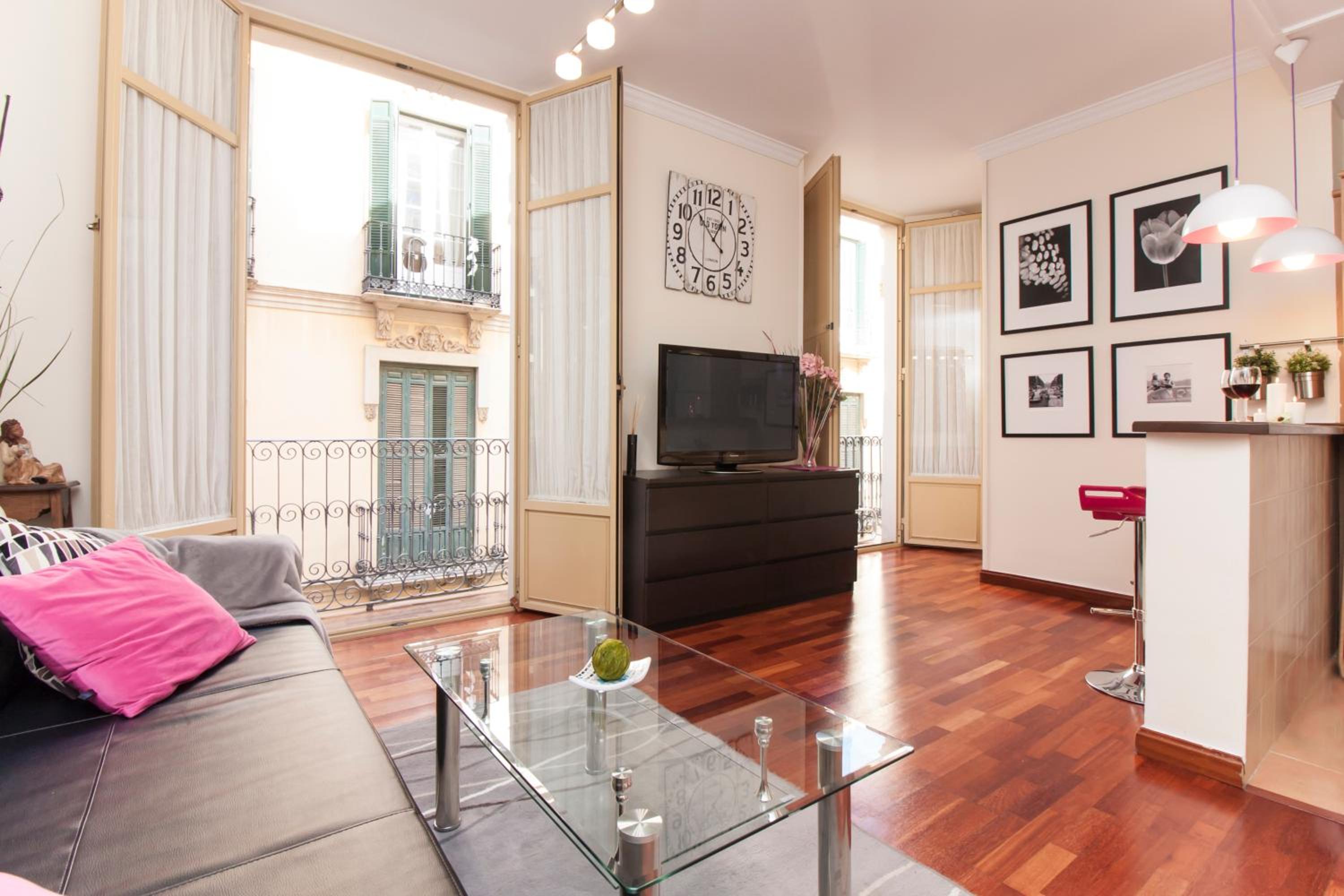 Apartamento con Balcón