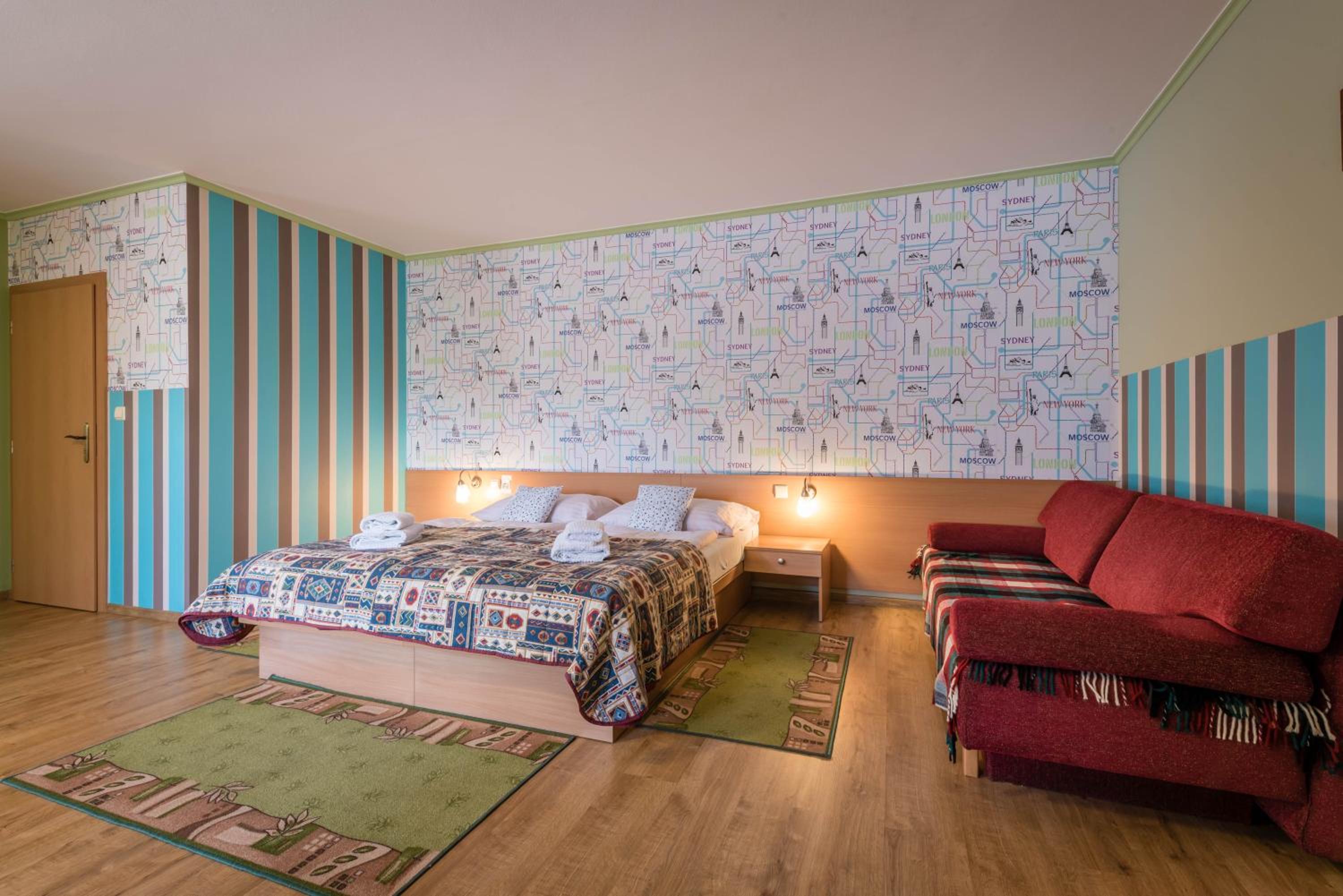 Deluxe Double Room - Photo 14