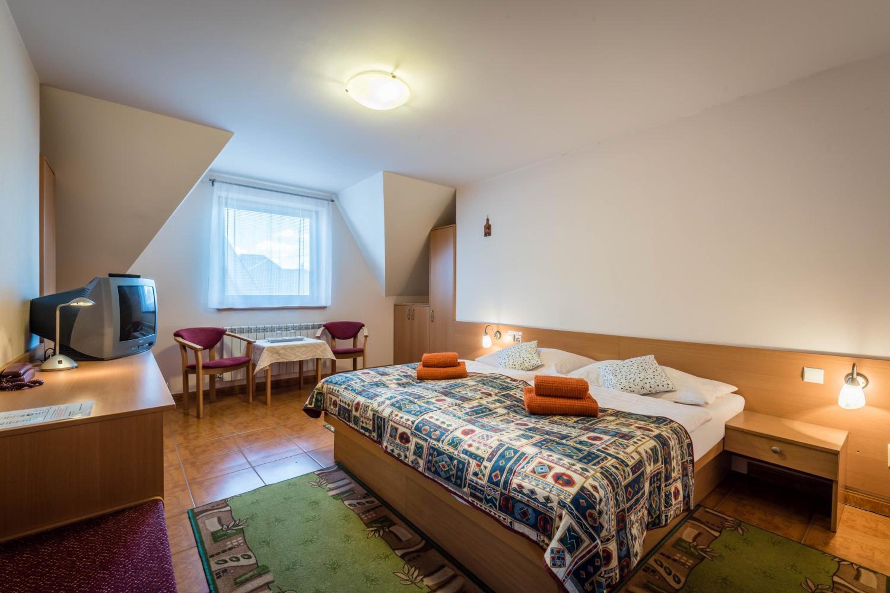 Deluxe Double Room - Photo 26