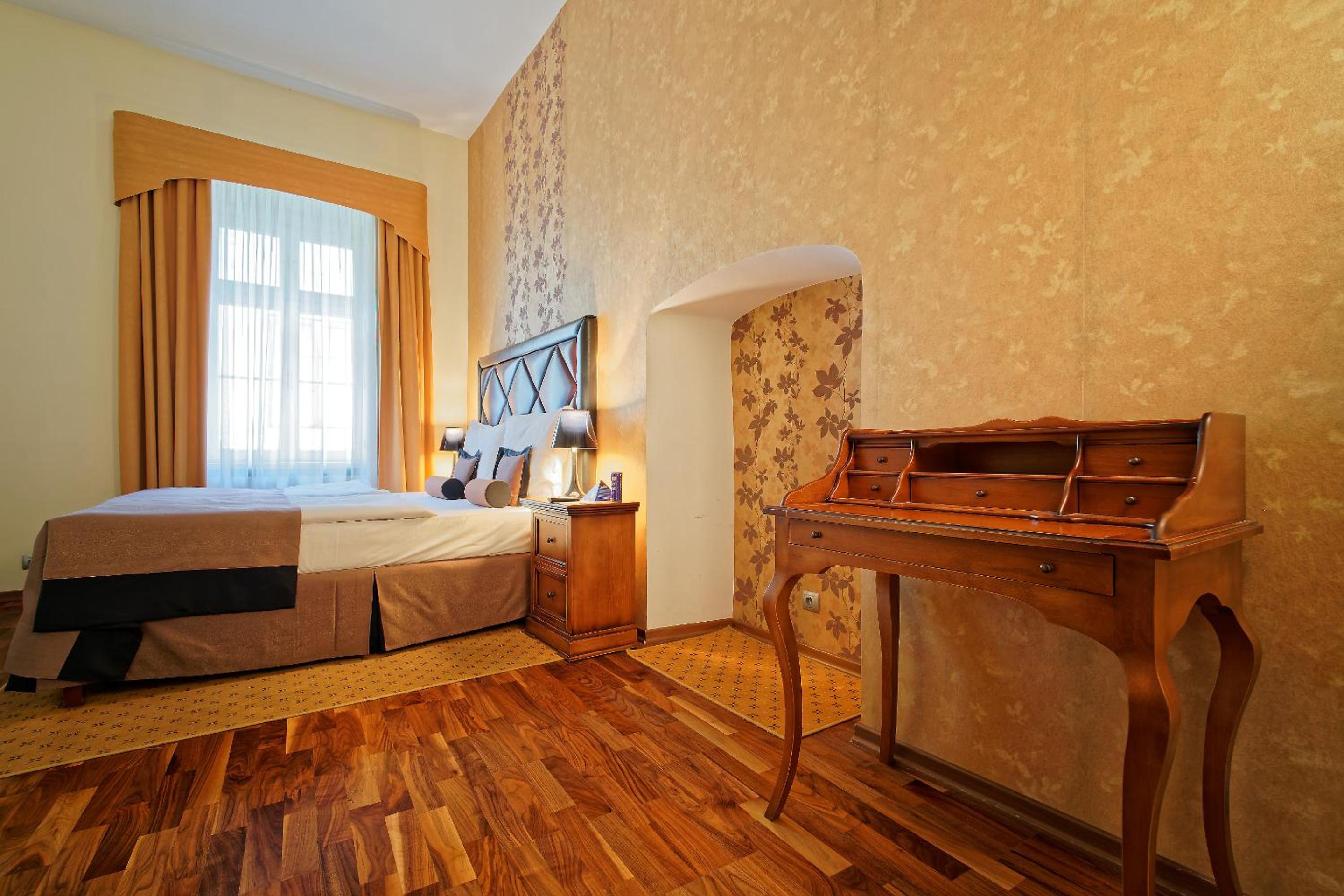 Double or Twin Room - Photo 1