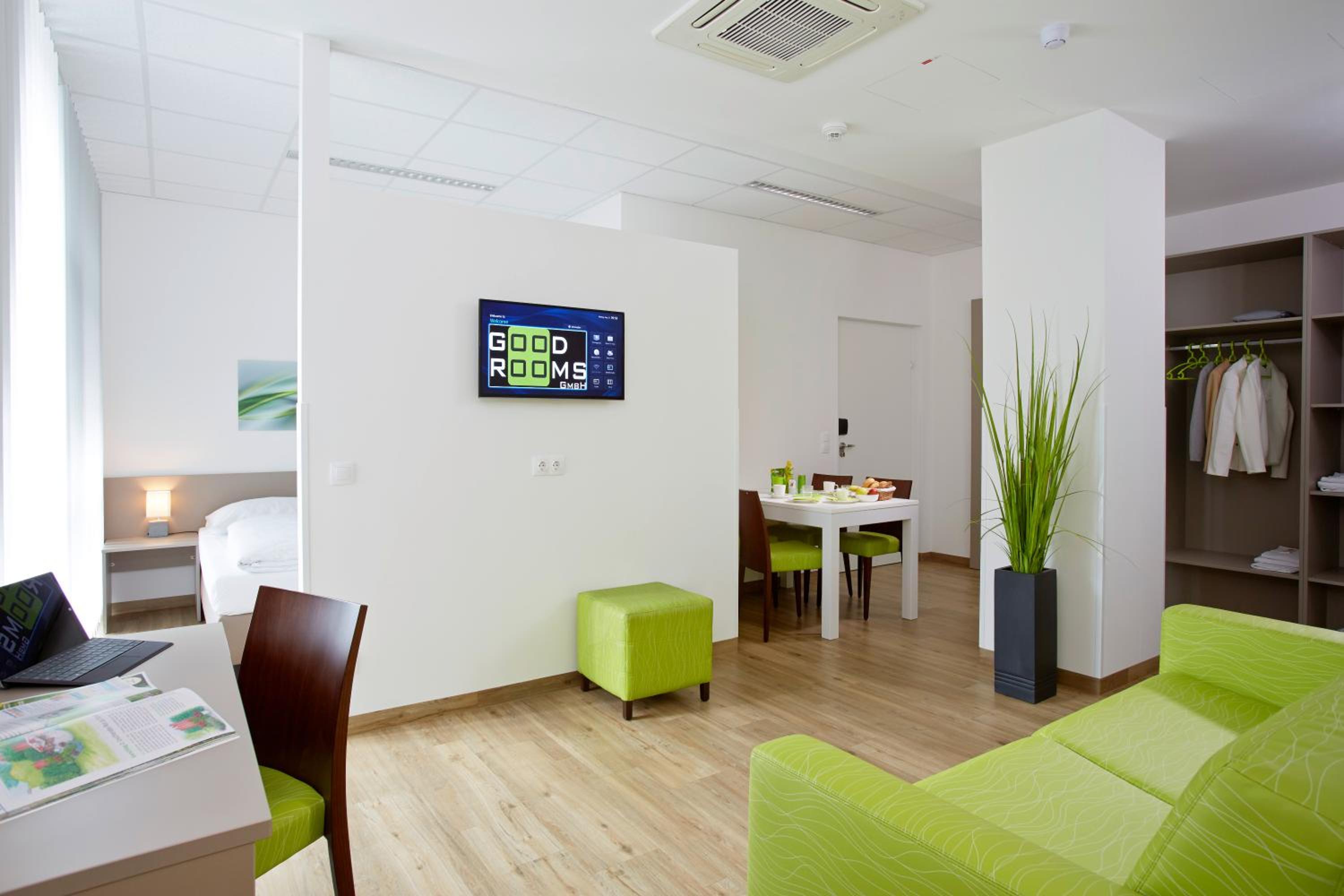Comfort Apartment photo 2
