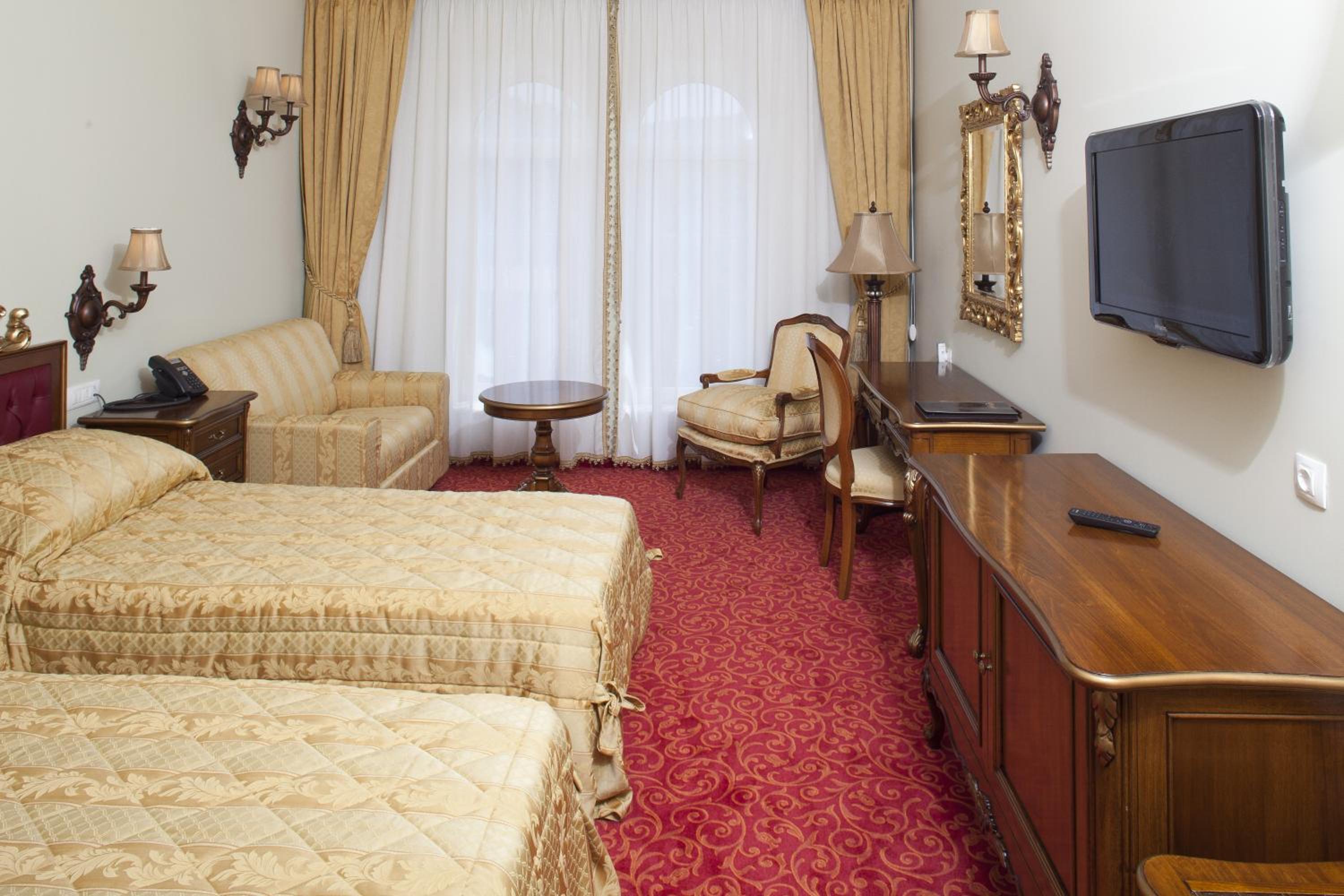 Standard Twin Room - Photo 3