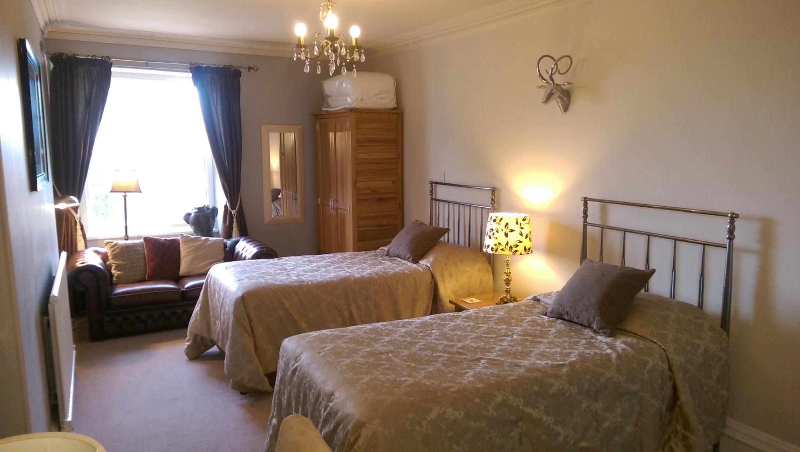 Superior Twin Room - Photo 5