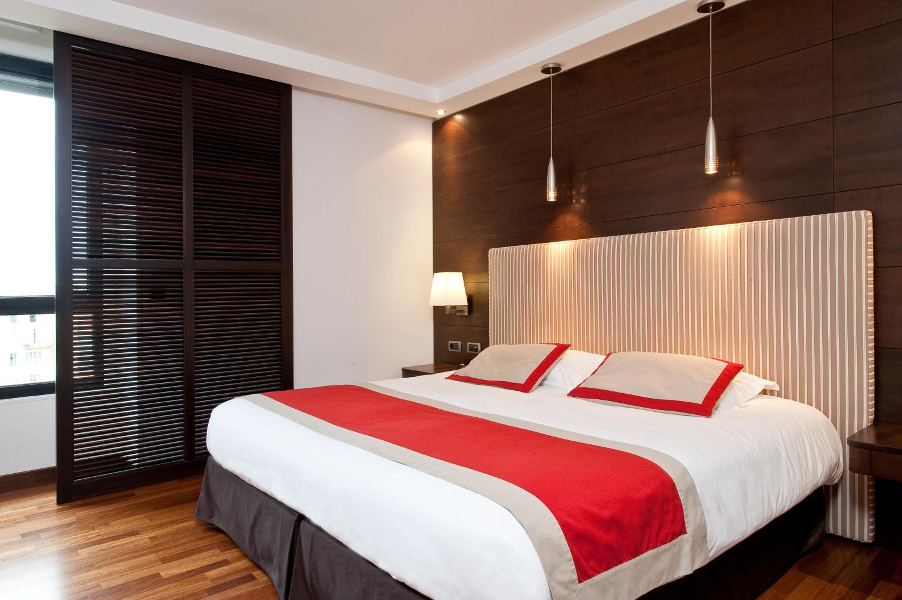 Exclusive Double or Twin Room with Park View - Photo 1
