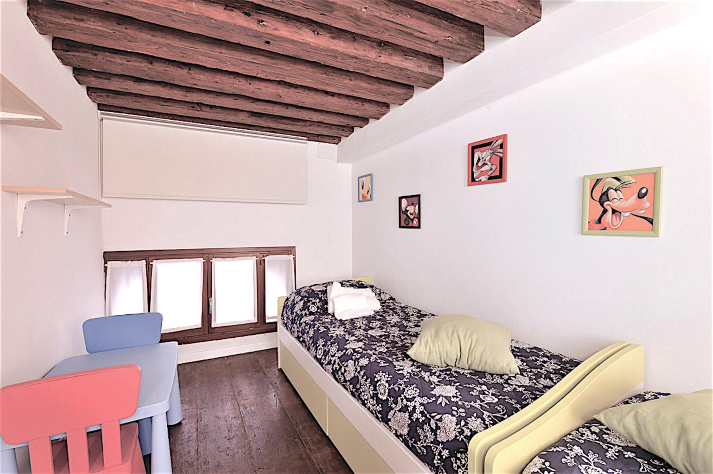 Apartment with Canal View photo 1