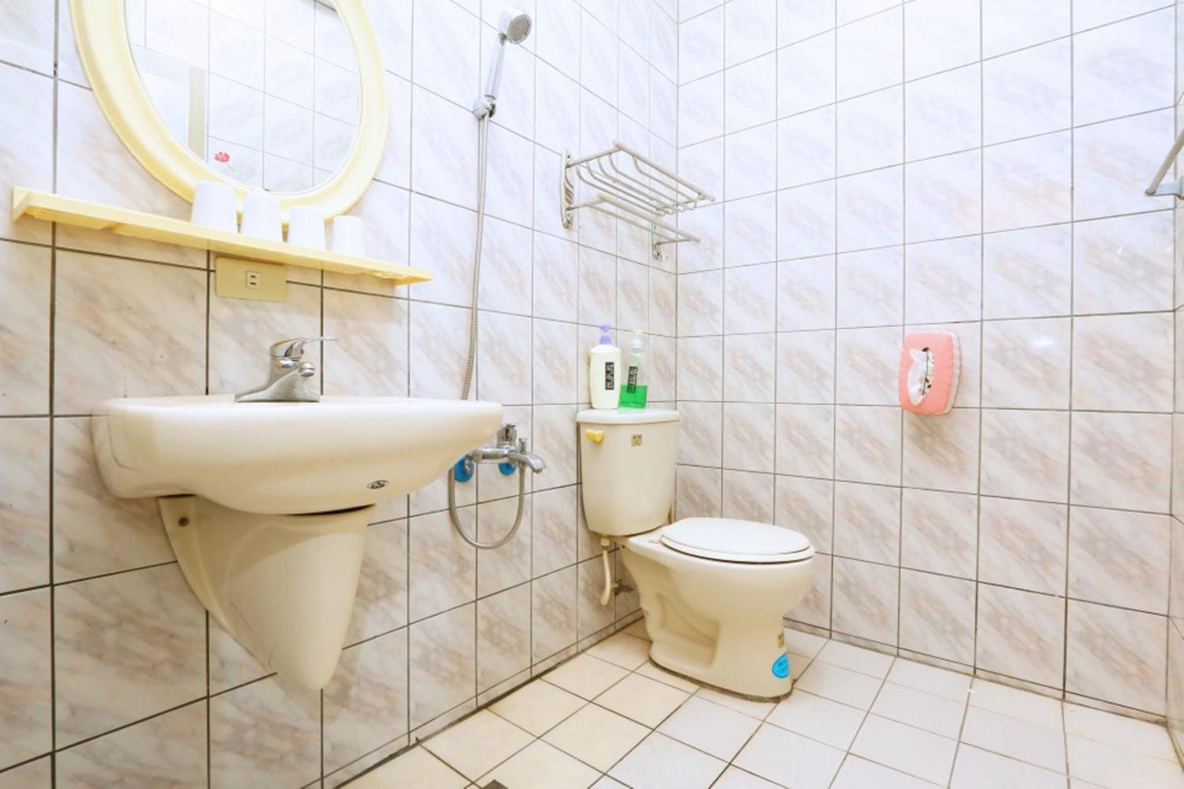 Double Room with Private External Bathroom photo 2