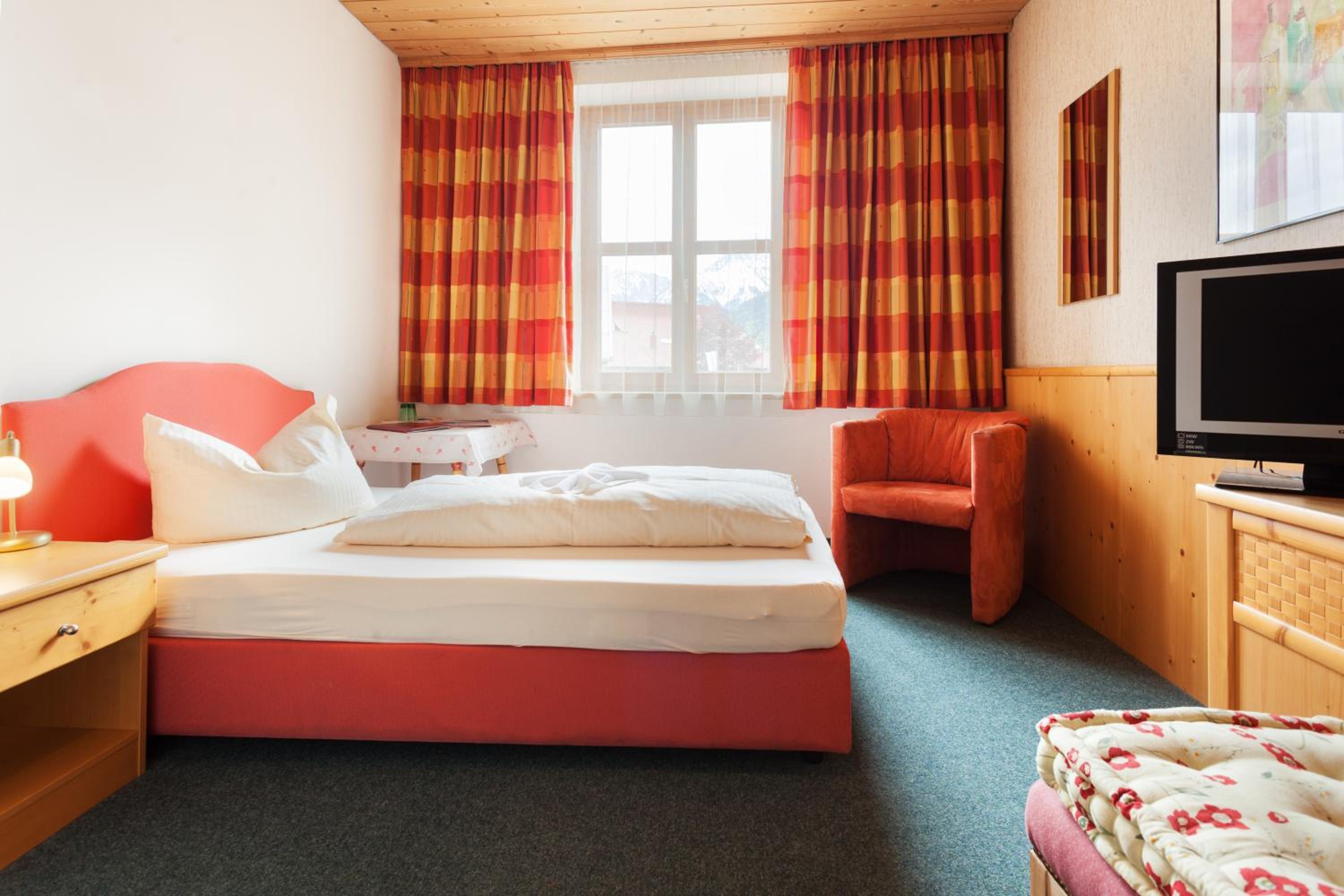 Single Room photo 2