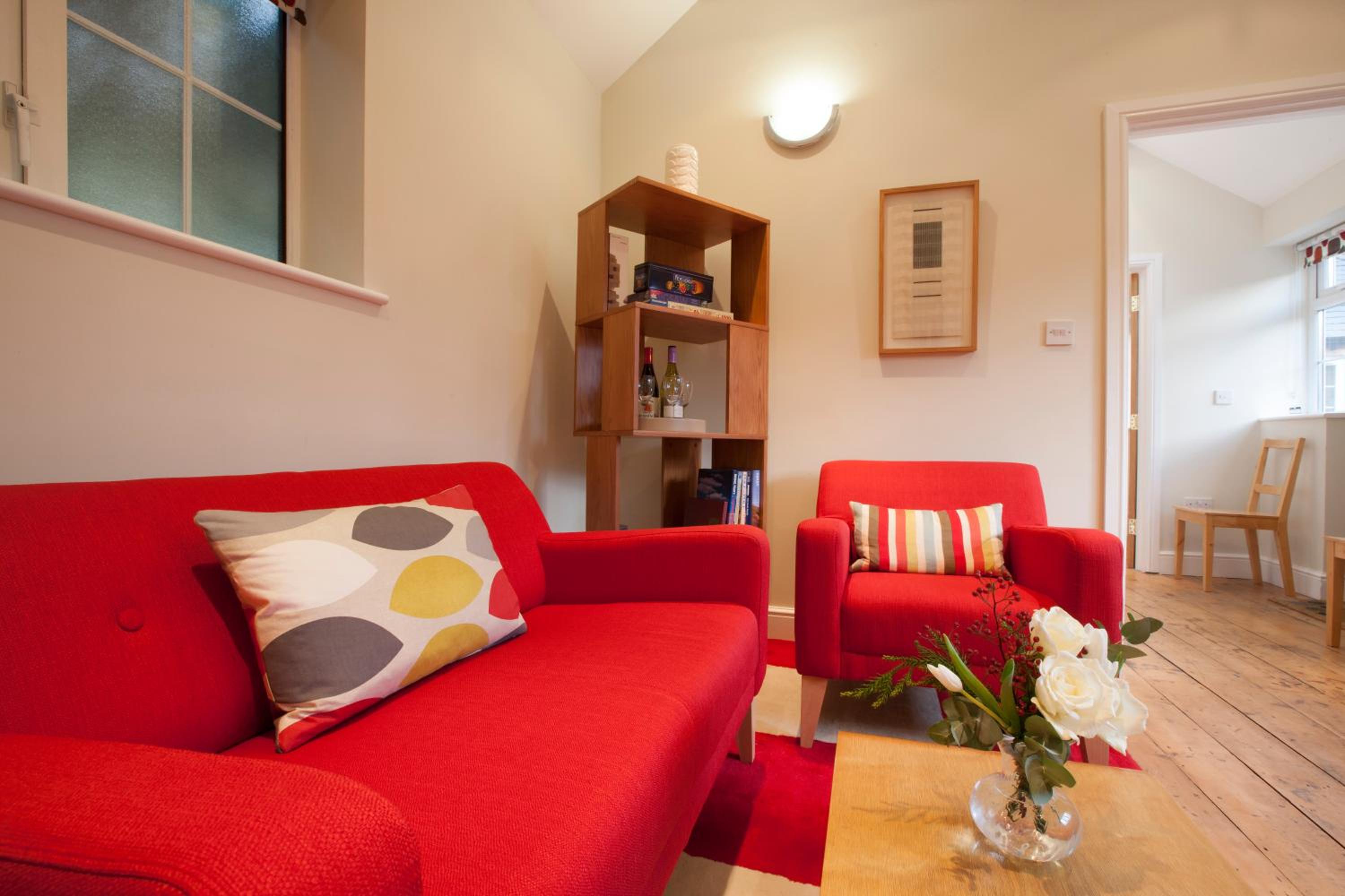 Two-Bedroom House photo 2