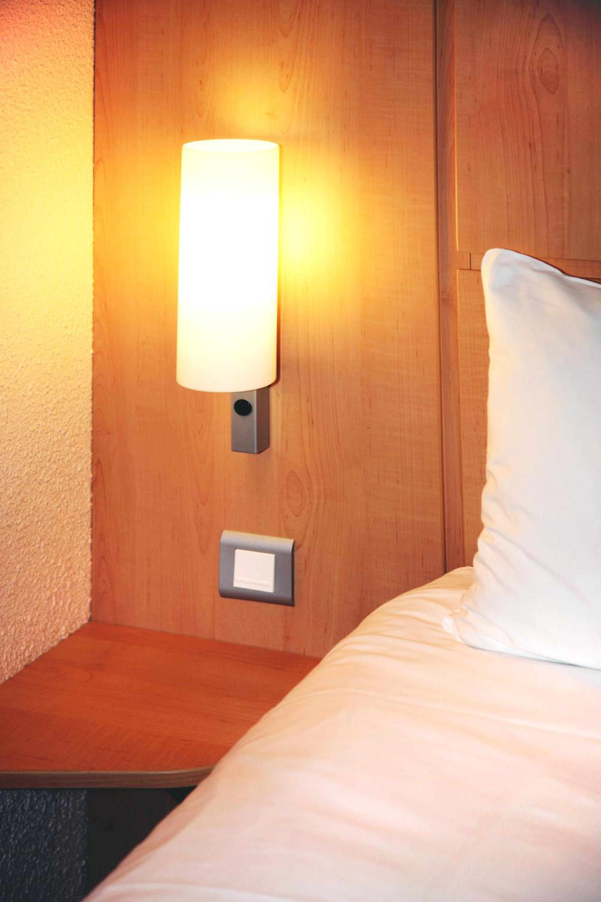 Standard Double Room - Photo 2