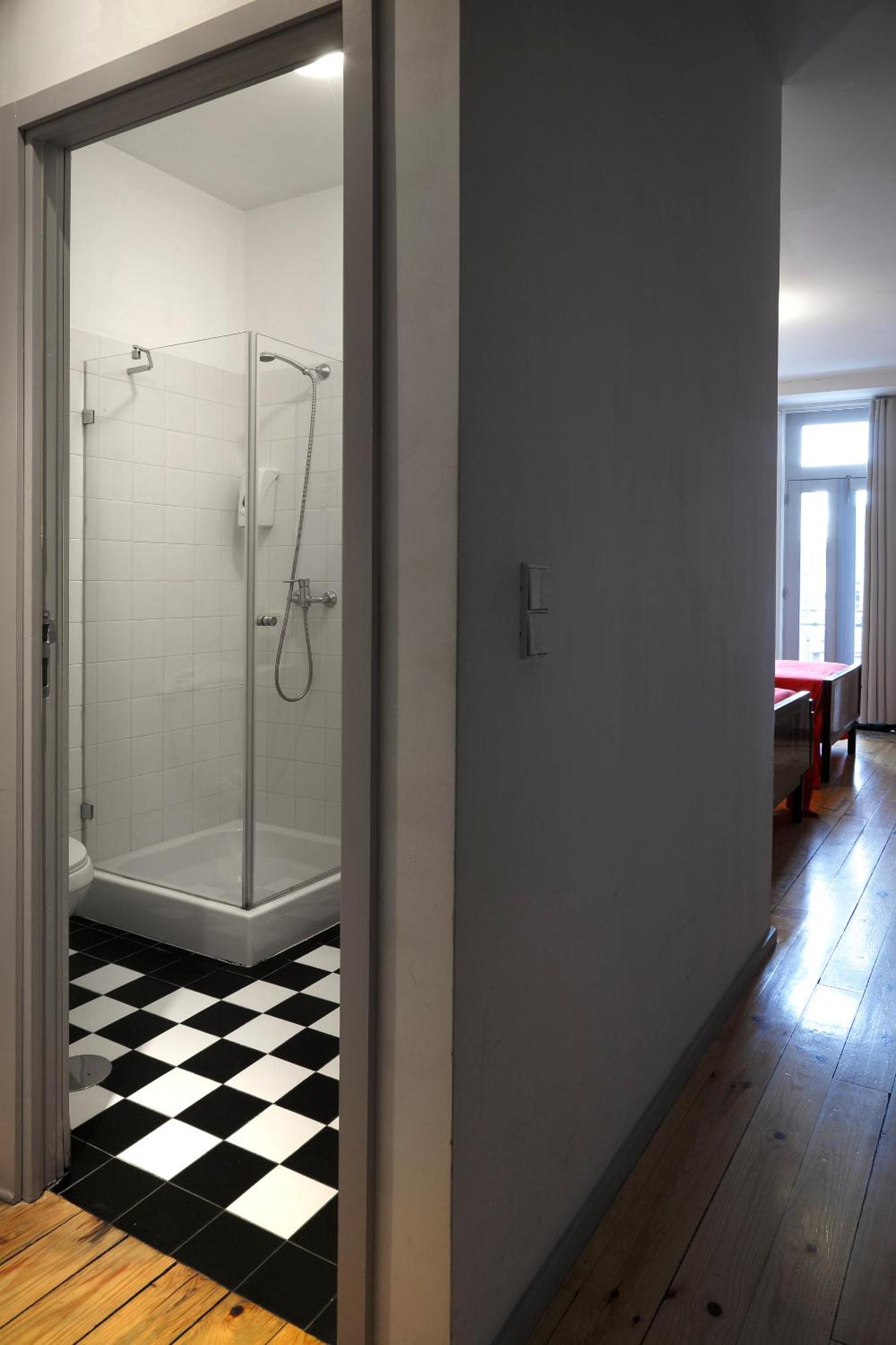 Deluxe Double or Twin Room with Terrace View - Photo 9