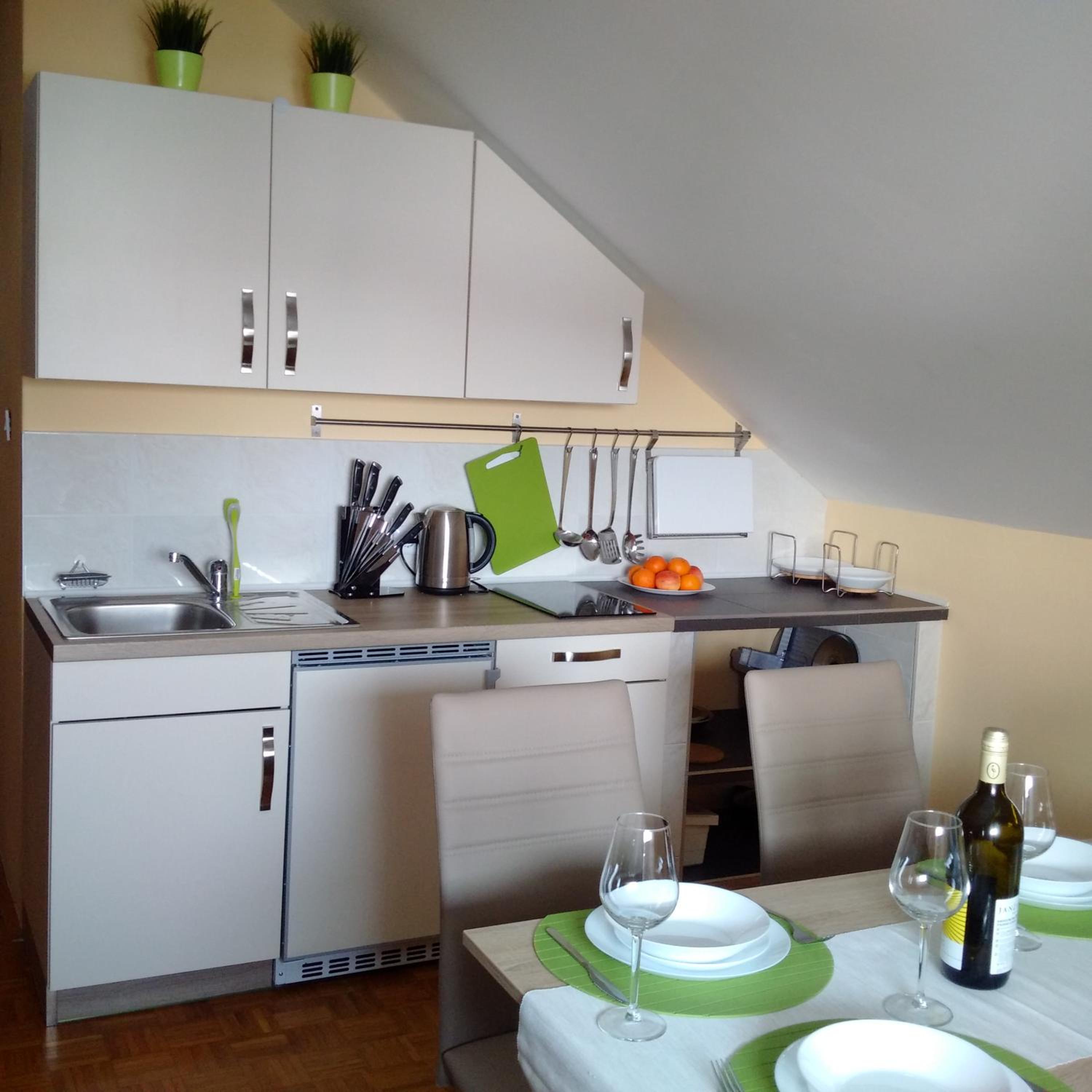 Studio Apartment - Photo 5