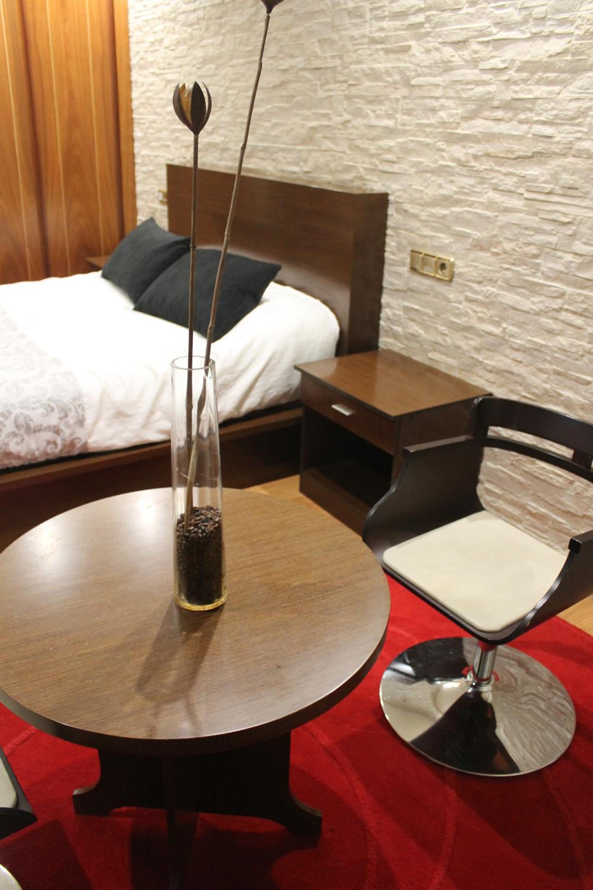Suite with Spa Bath photo 2