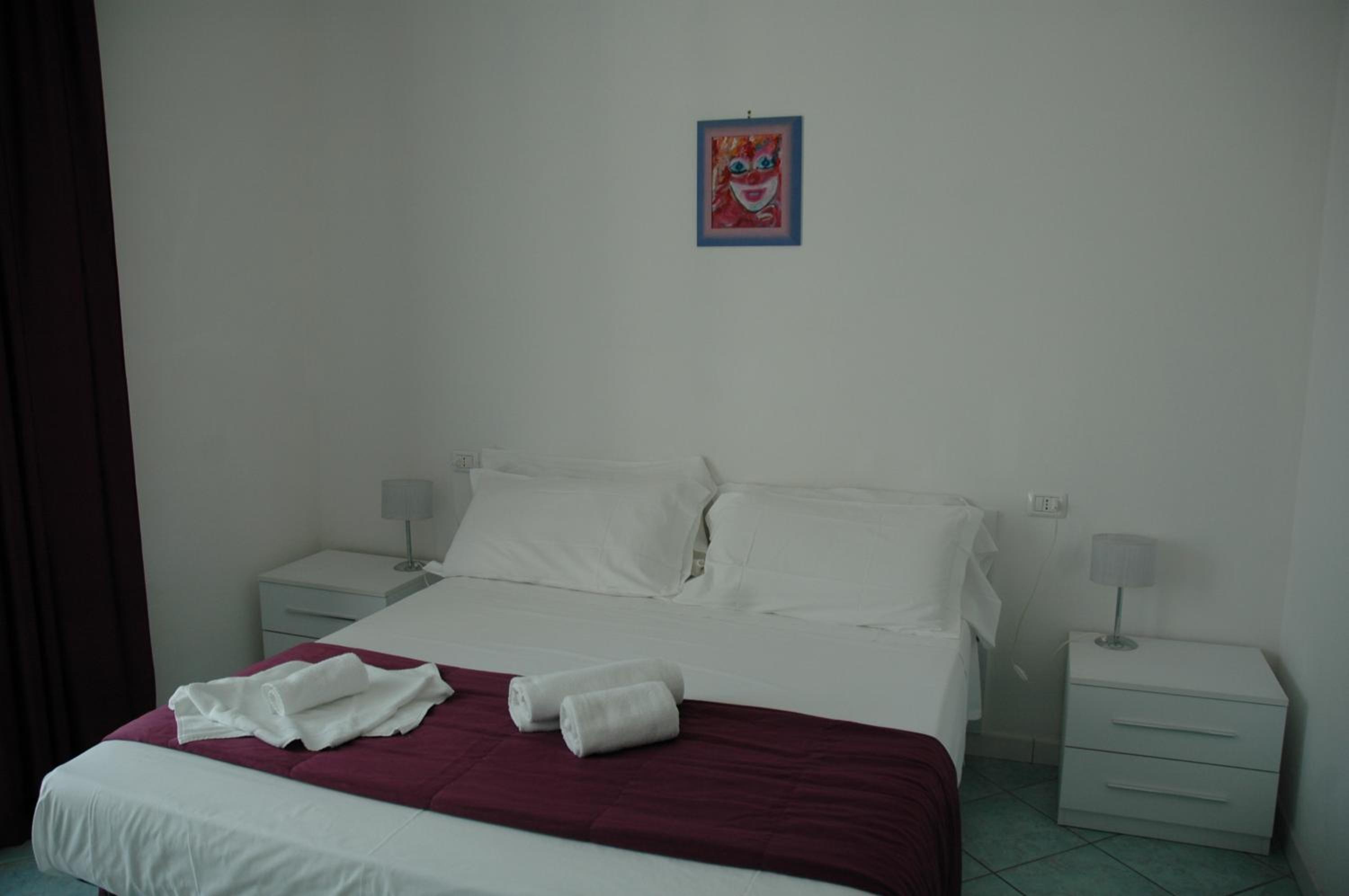 Double Room - Photo 15