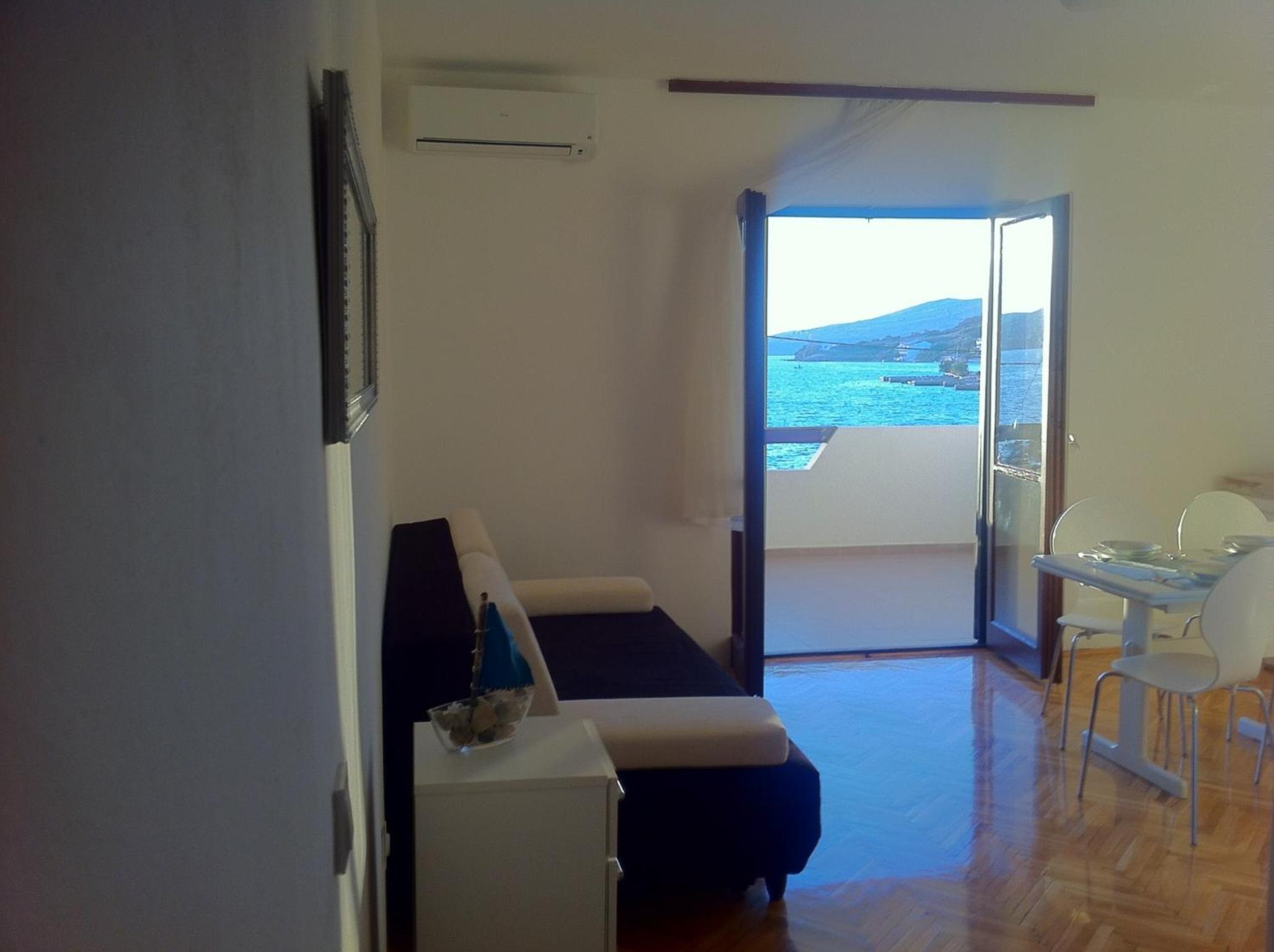 Apartment with Balcony photo 1