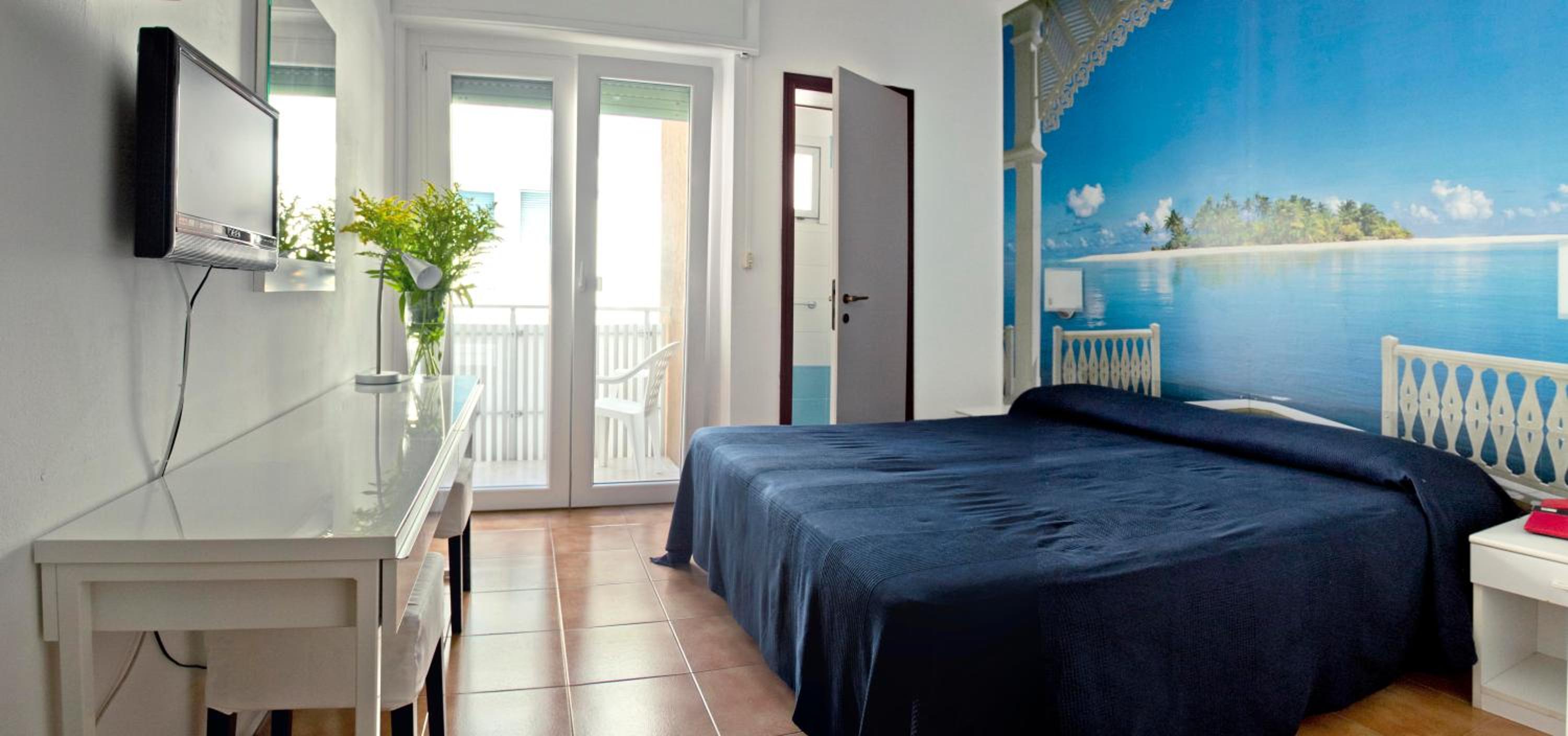 Double Room - Photo 6