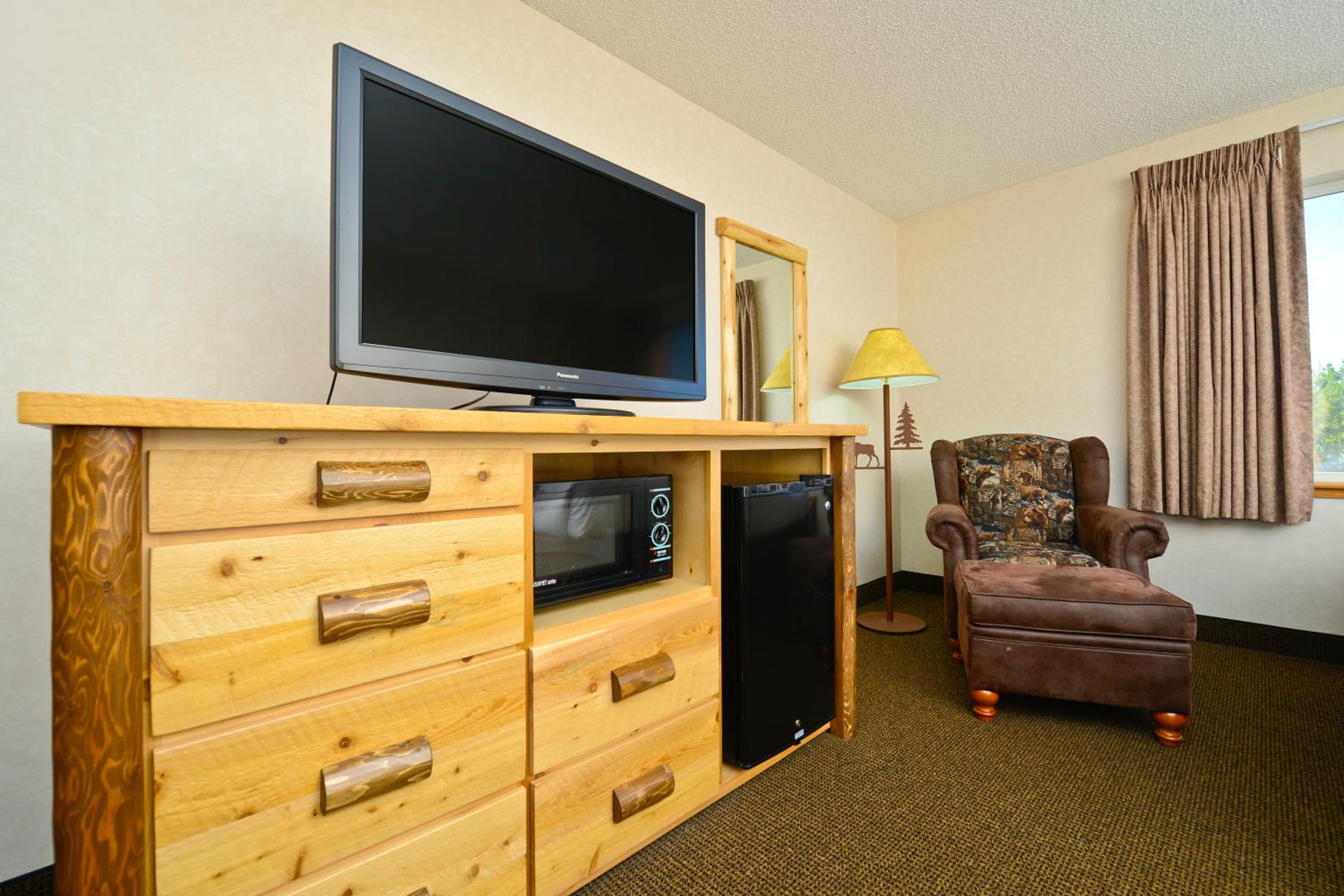 King Room with Two King Beds photo 3