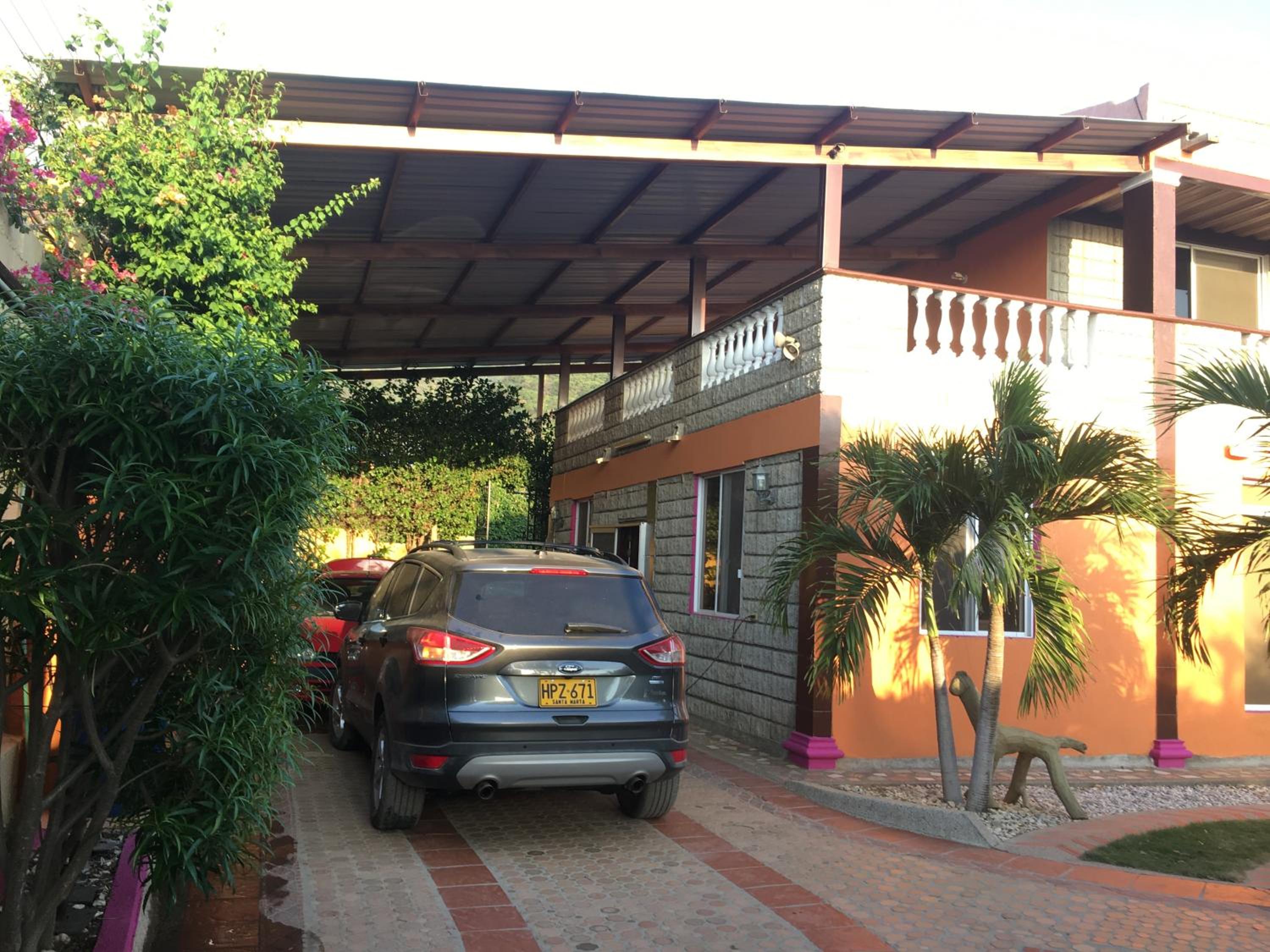 Four-Bedroom House photo 2