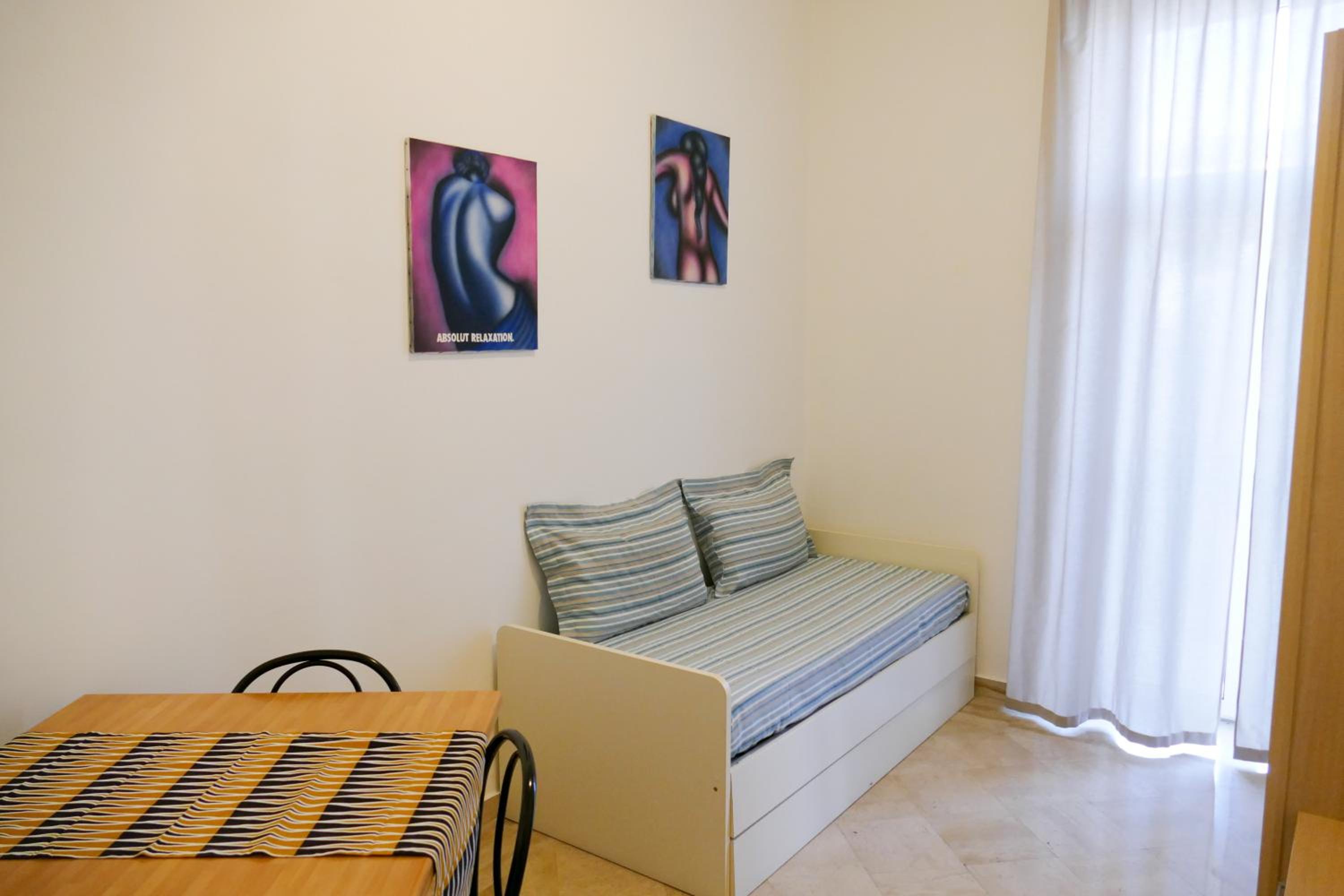 One-Bedroom Apartment photo 3
