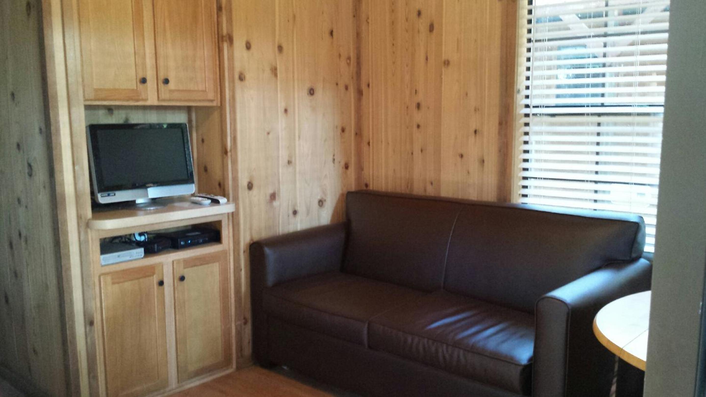 One-Bedroom Cabin