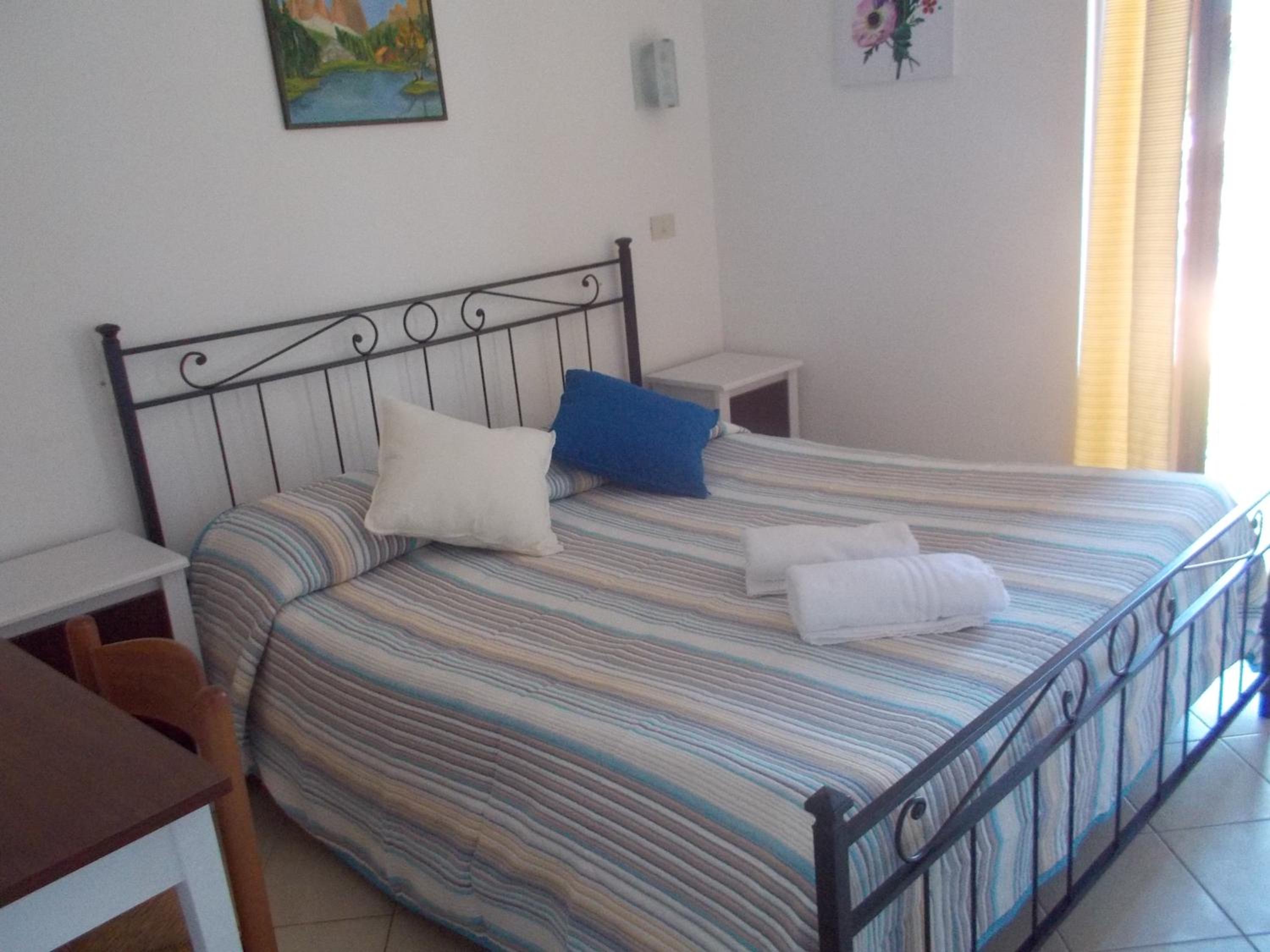 Double Room - Photo 4
