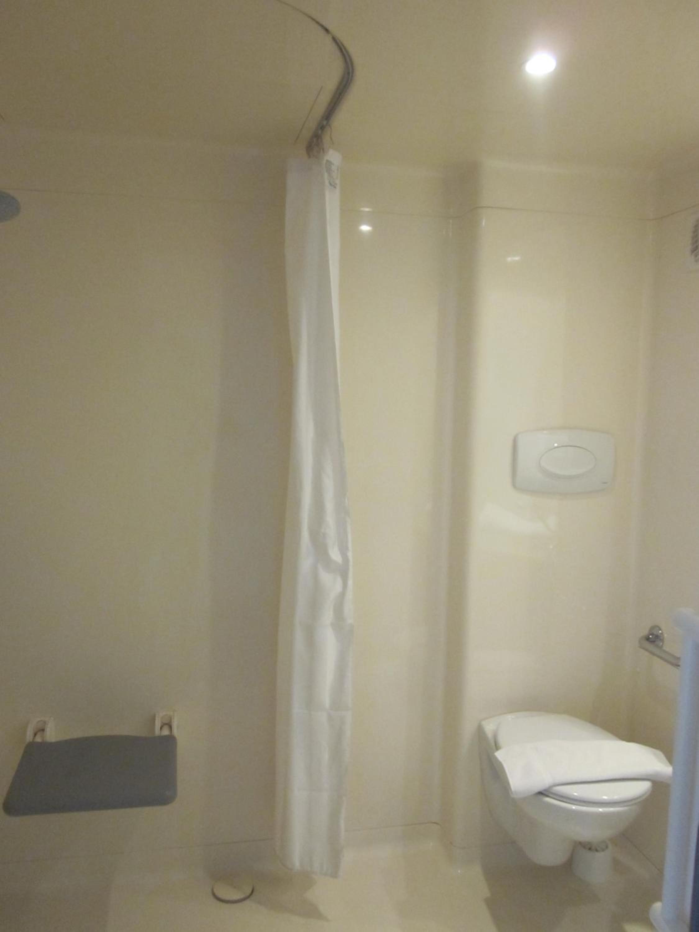 Double Room - Photo 4