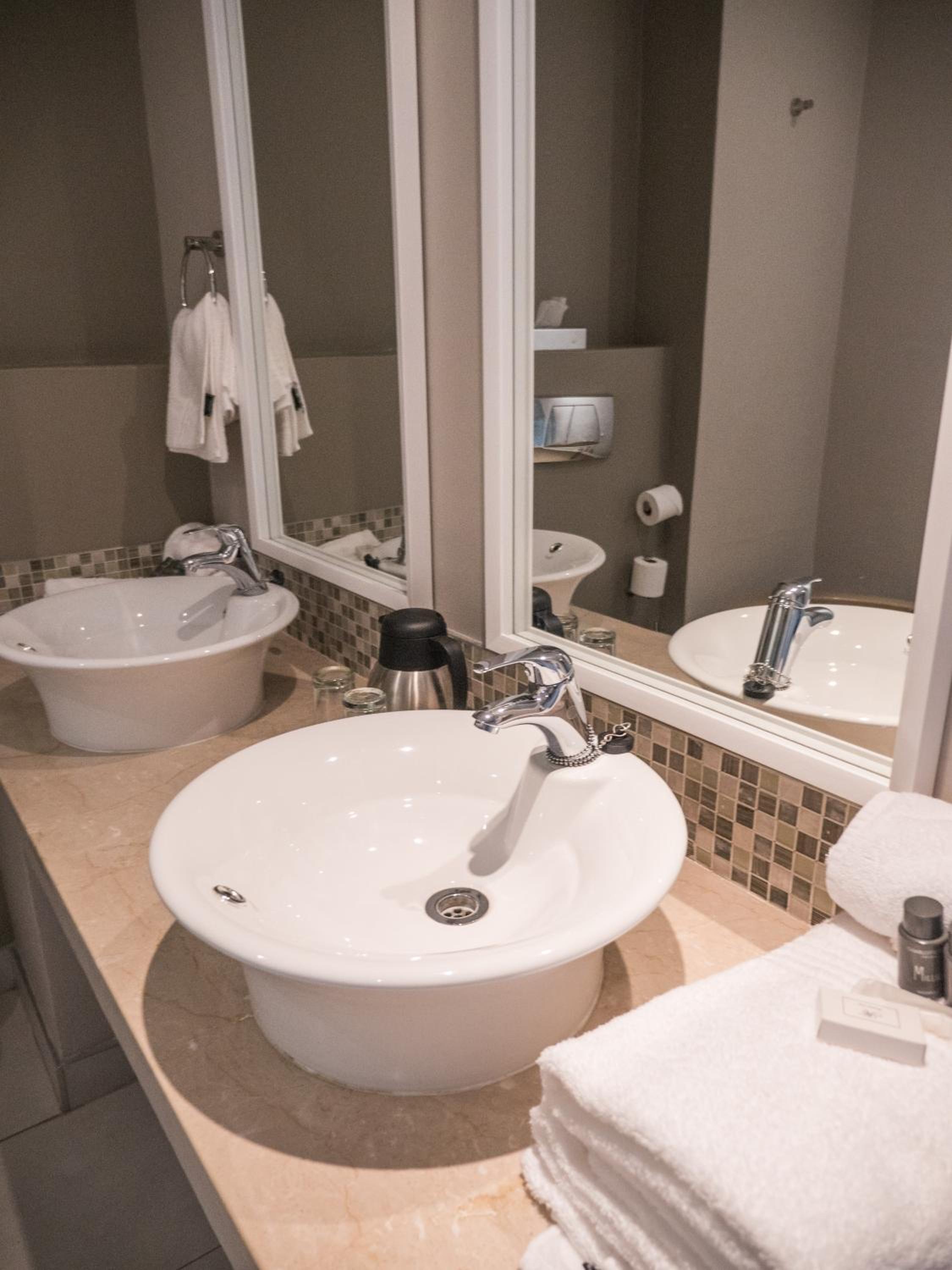 Deluxe Double Room with Sea View - Photo 2