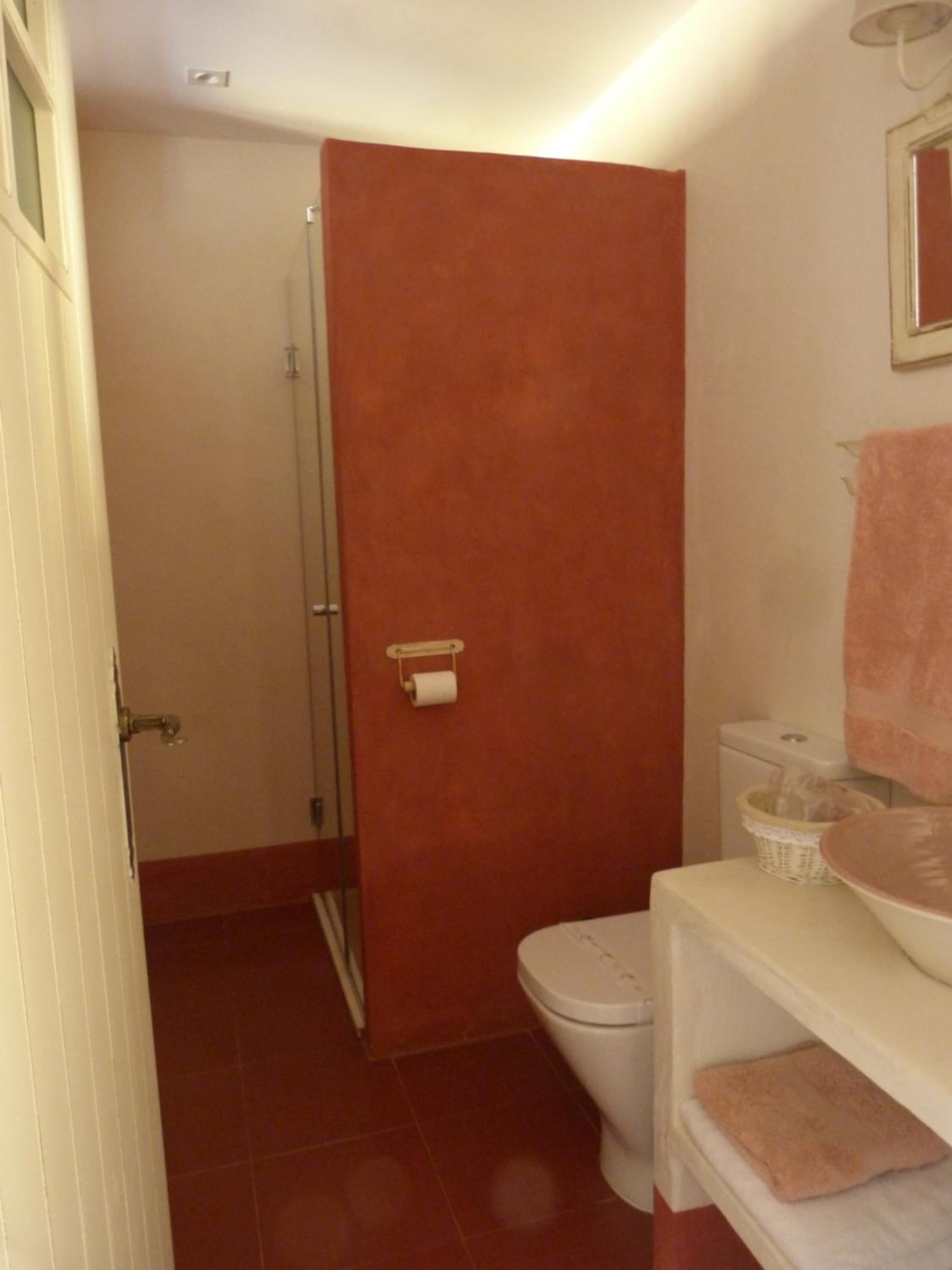 Double Room - Photo 11