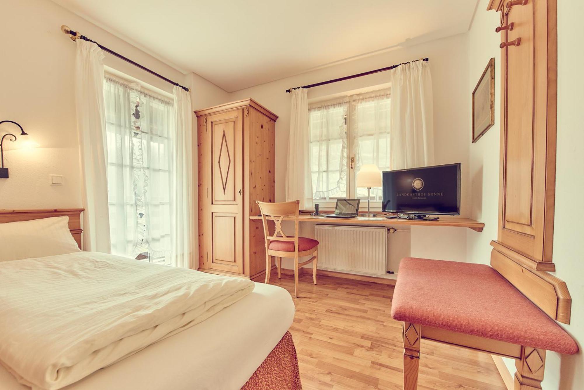 Single Room photo 2
