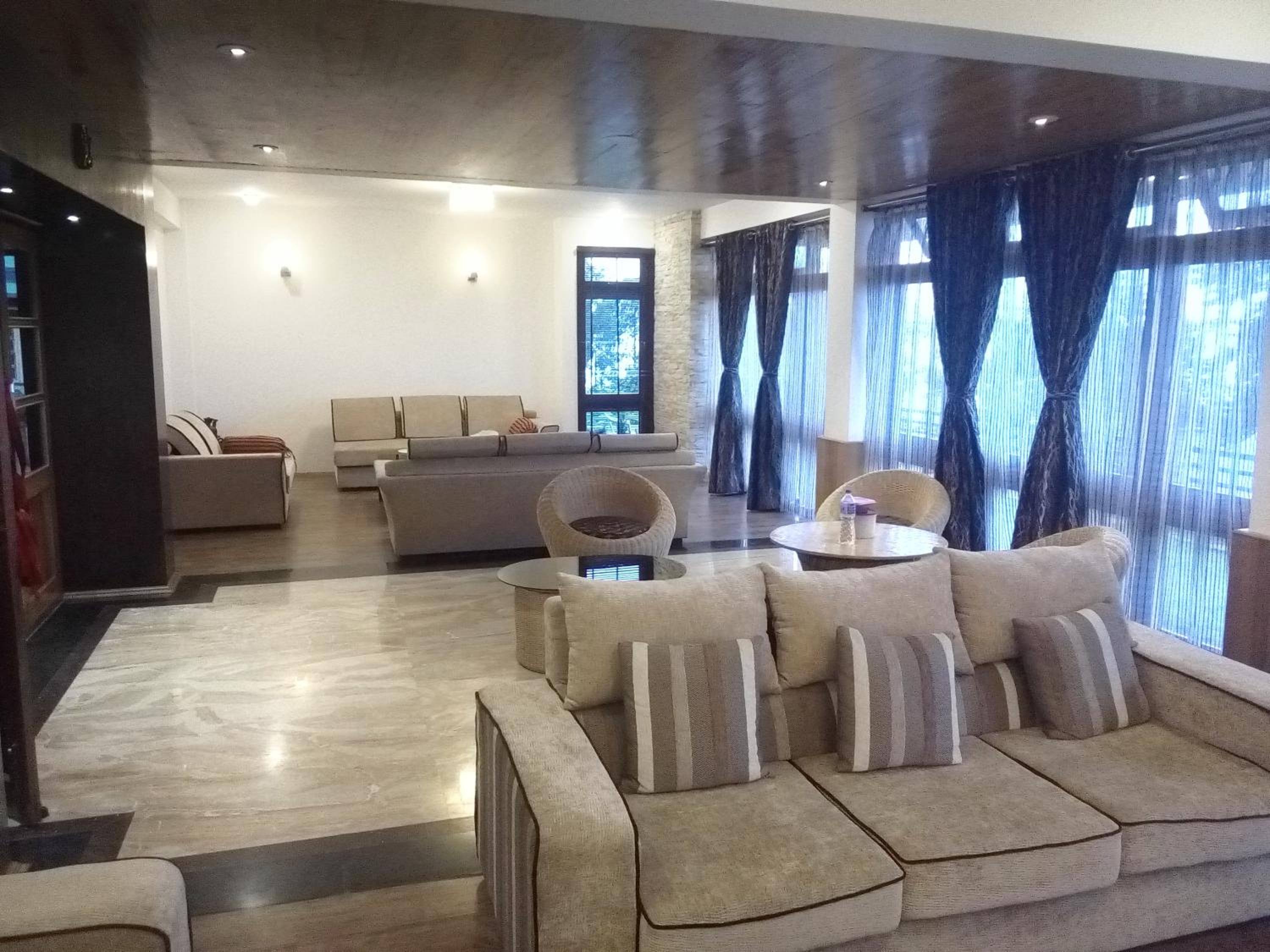 Deluxe Twin Room photo 2