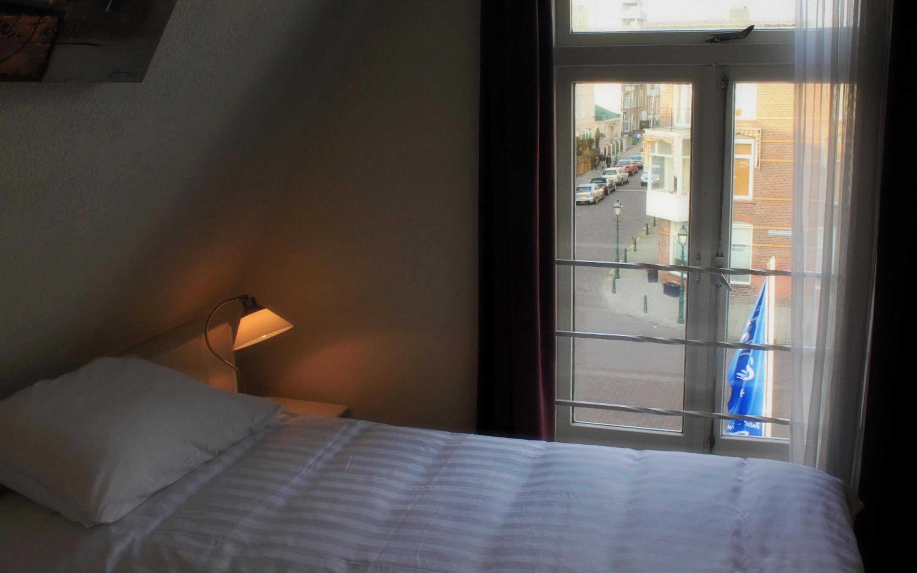 Standard Double Room - Photo 5