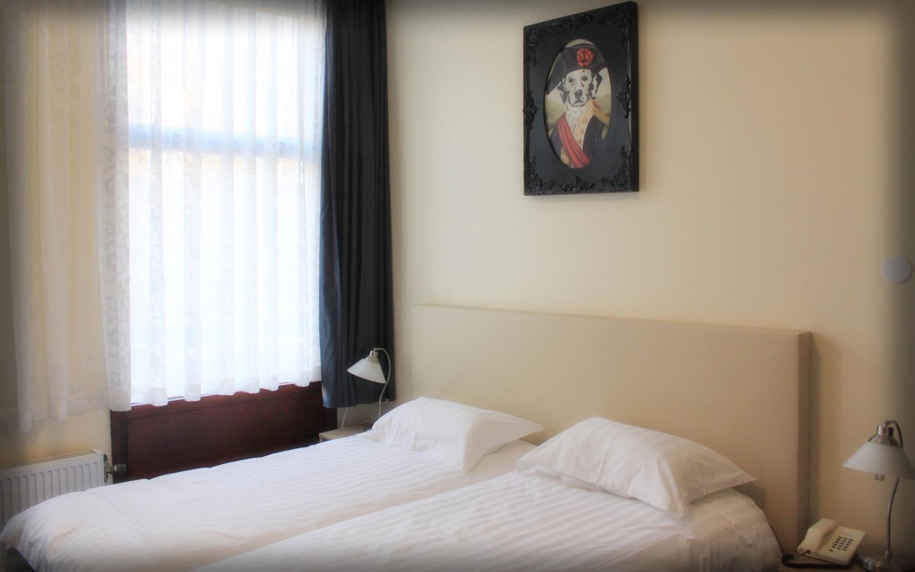 Standard Double Room - Photo 2
