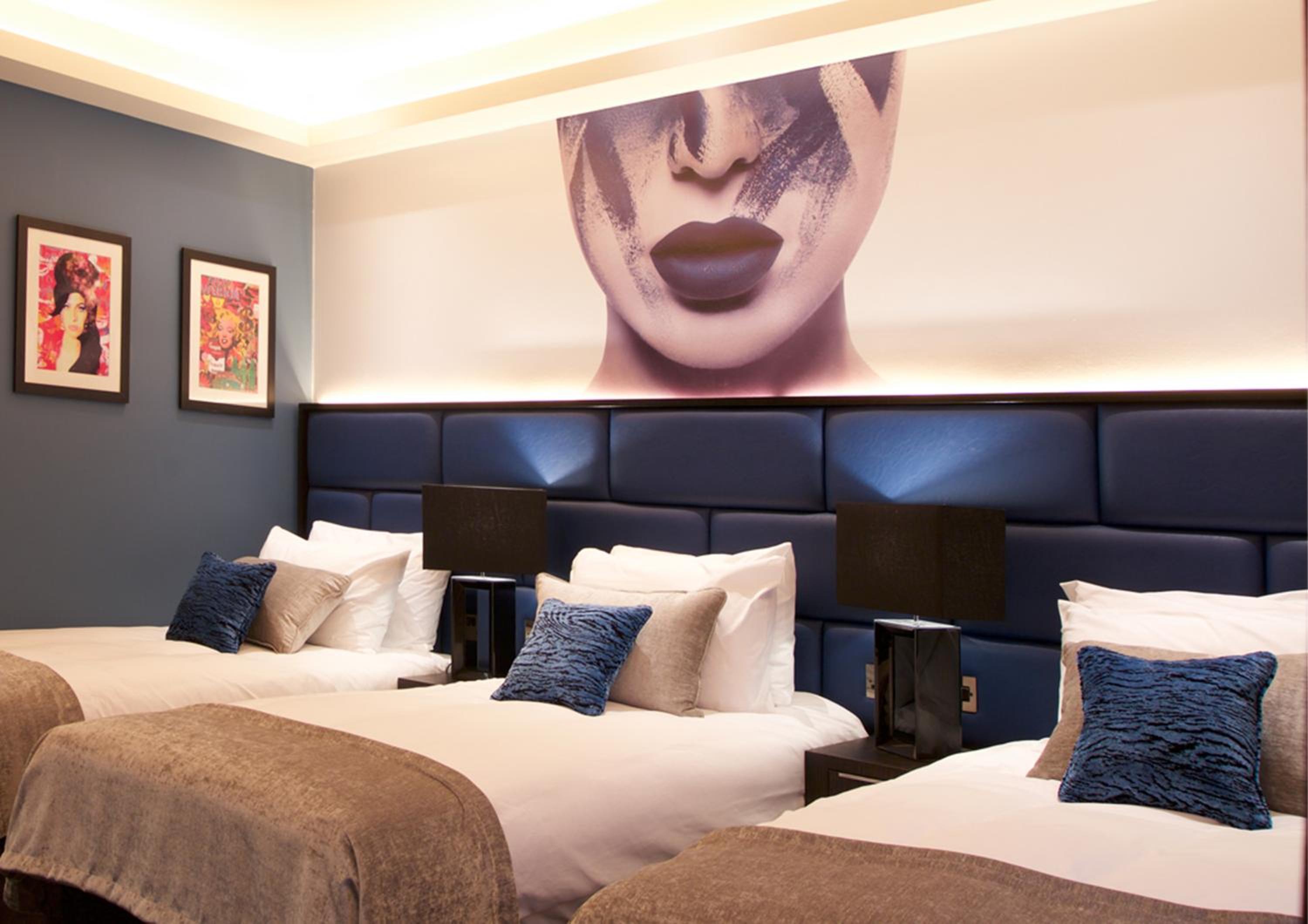 Standard Triple Room - Photo 17