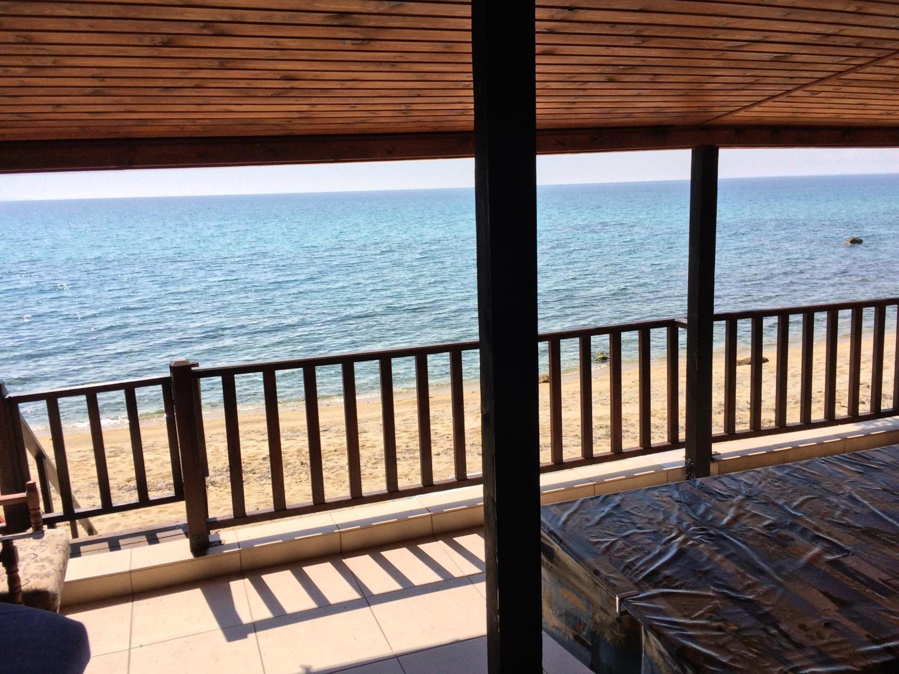 Bungalow with Sea View - Photo 5