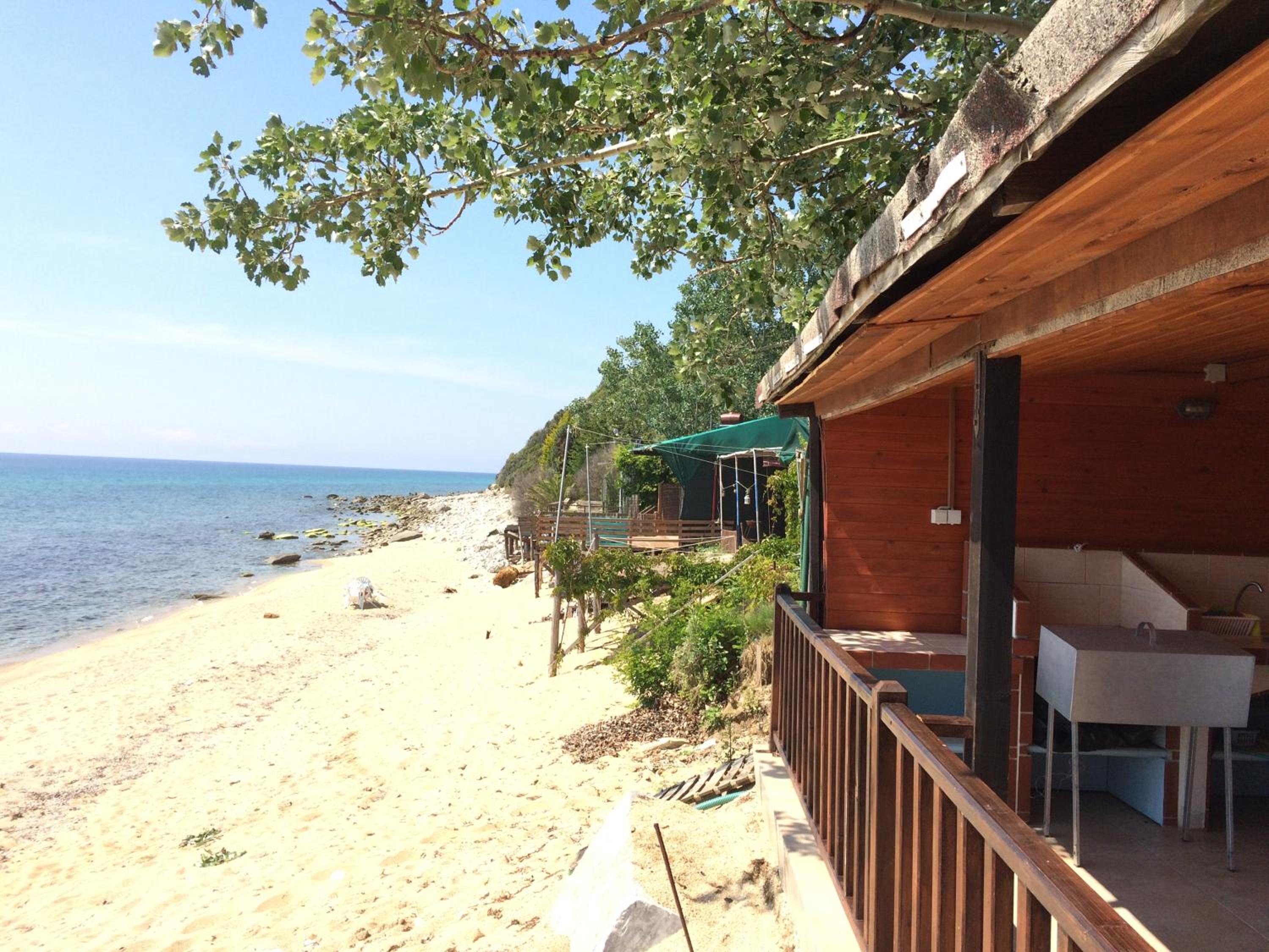 Bungalow with Sea View - Photo 12
