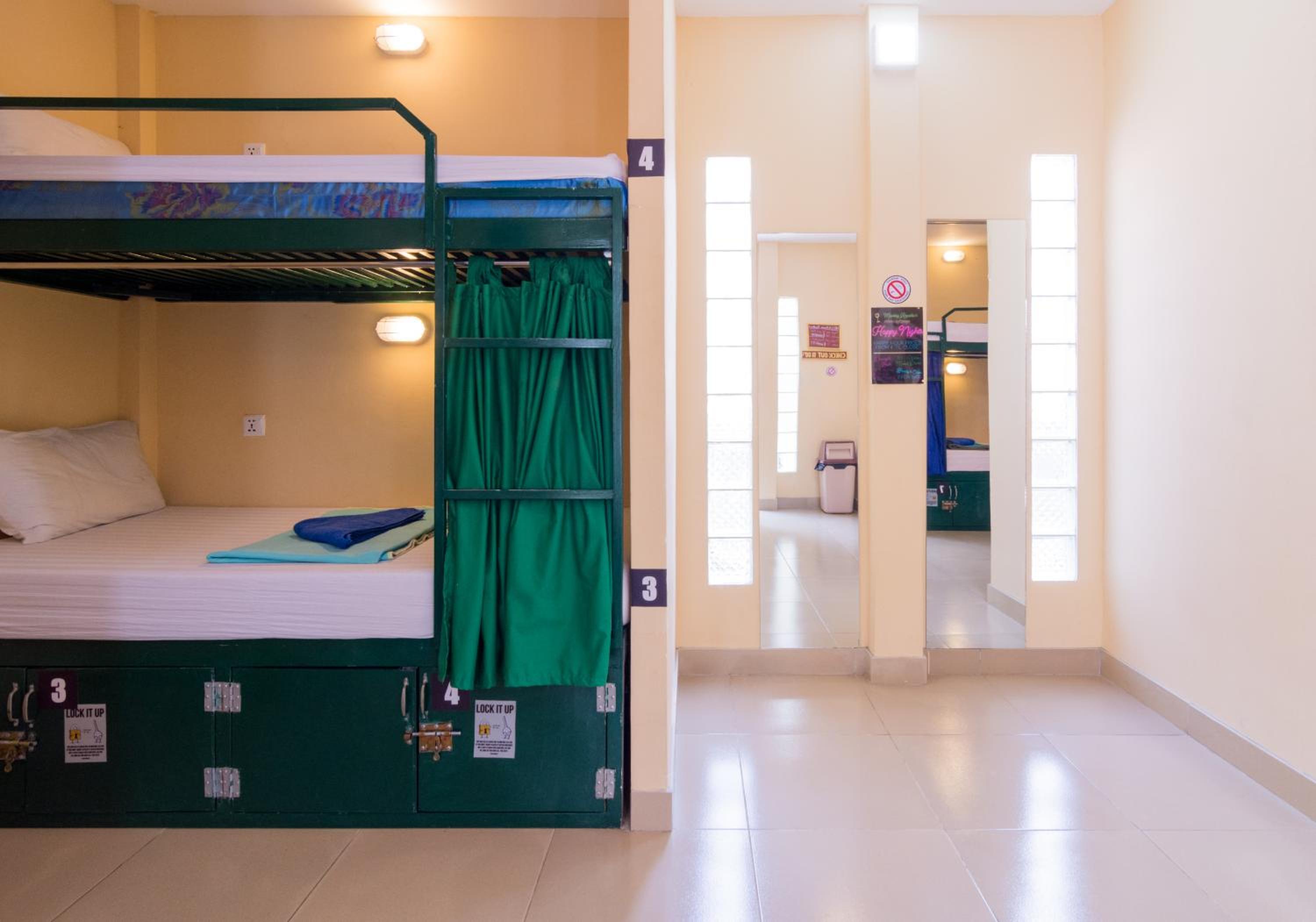 Bed in 6-Bed Mixed Dormitory Room photo 1