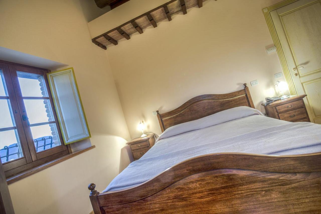 Deluxe Double Room with Shower photo 2