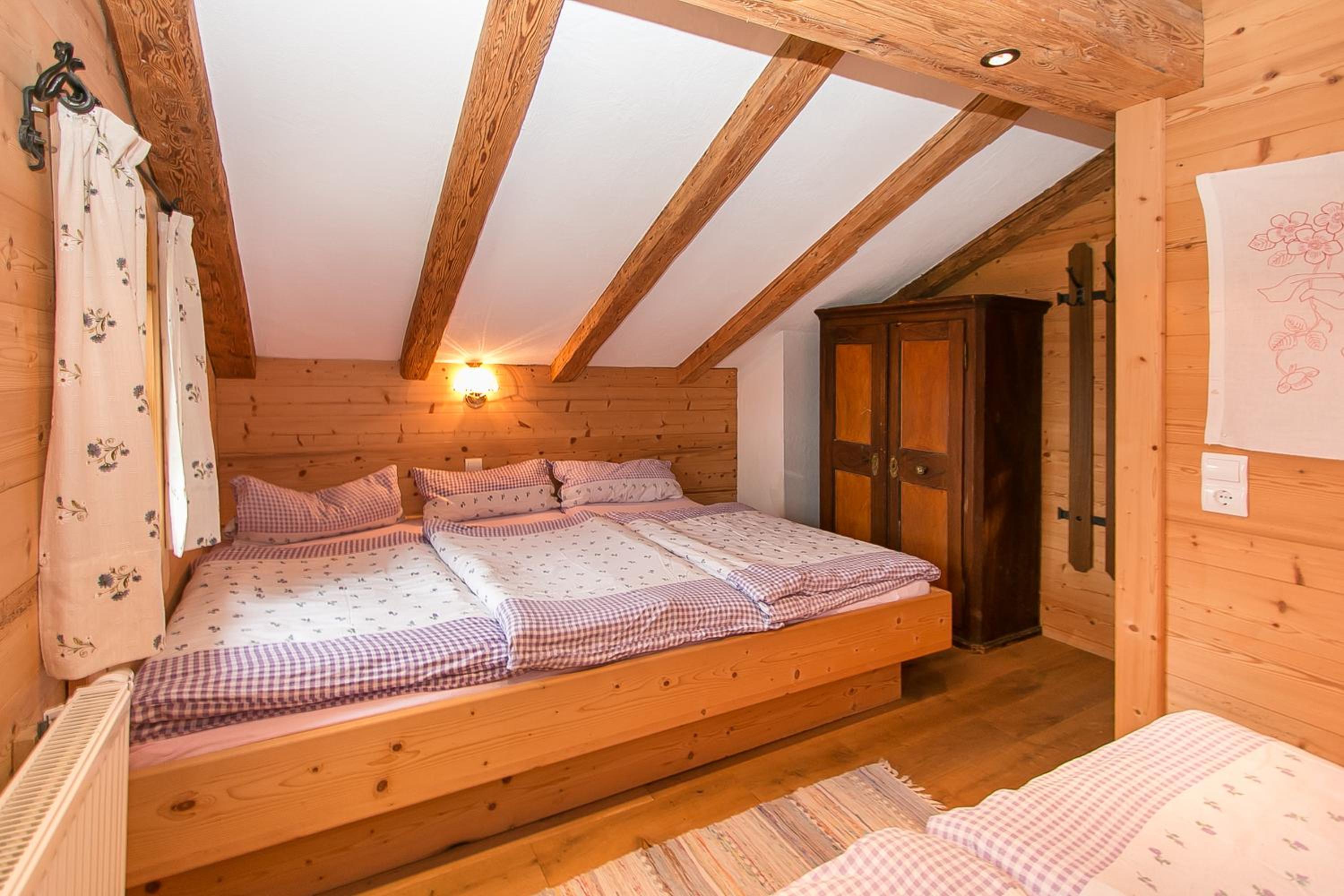 Three-Bedroom House photo 1