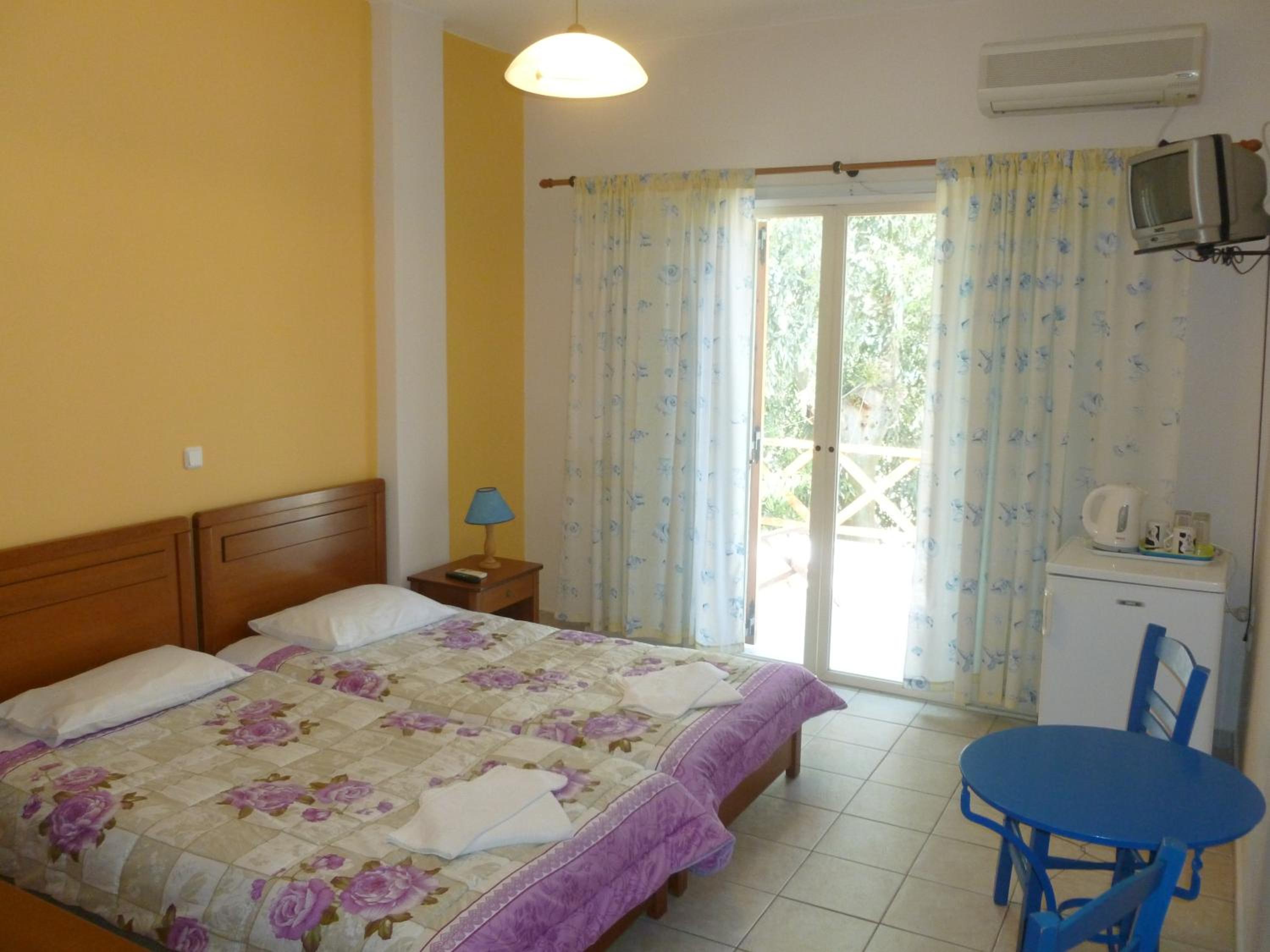Double Room with Sea View photo 3