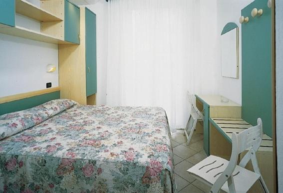 Studio (2 Adults)