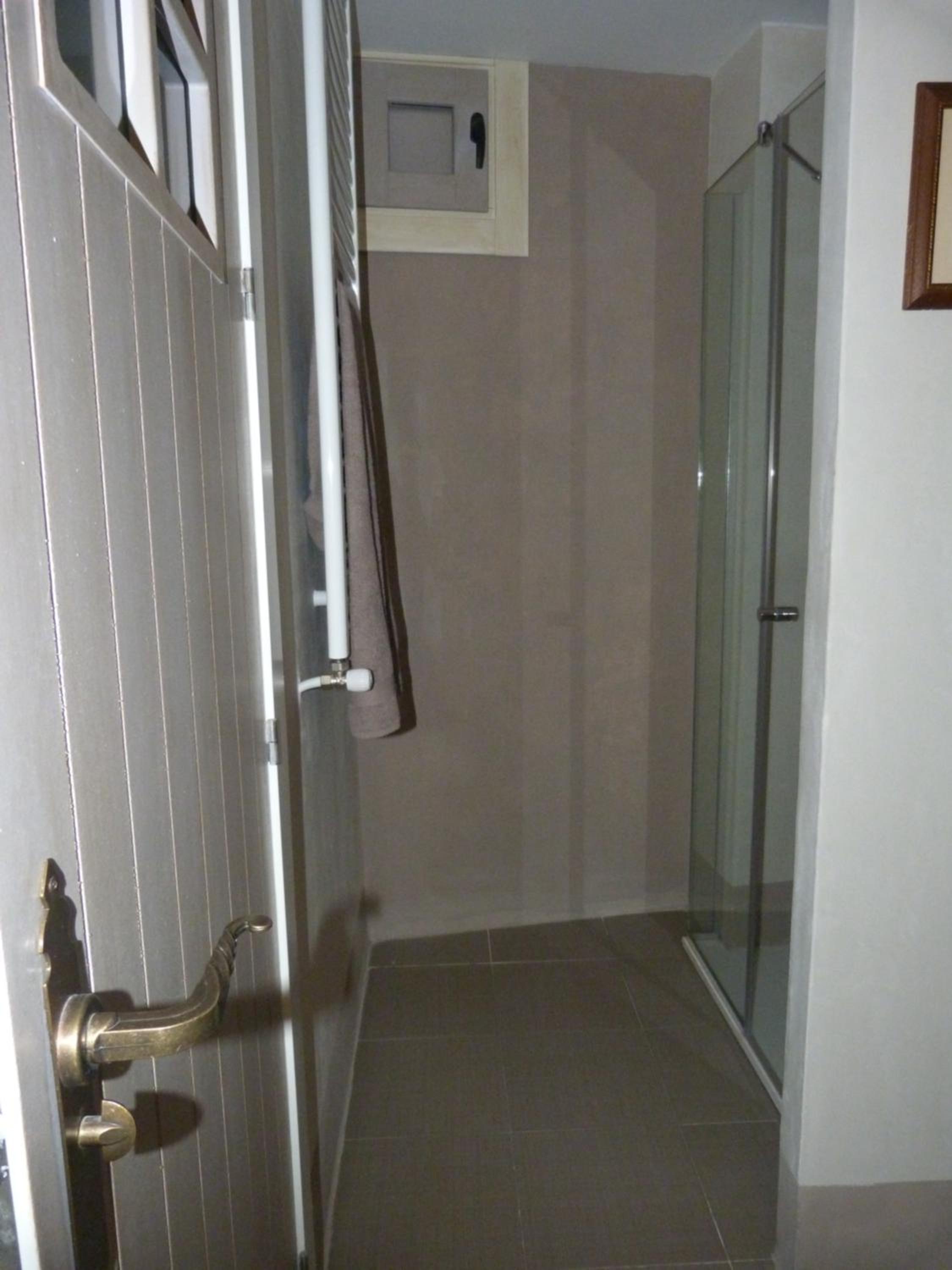 Twin Room - Photo 14