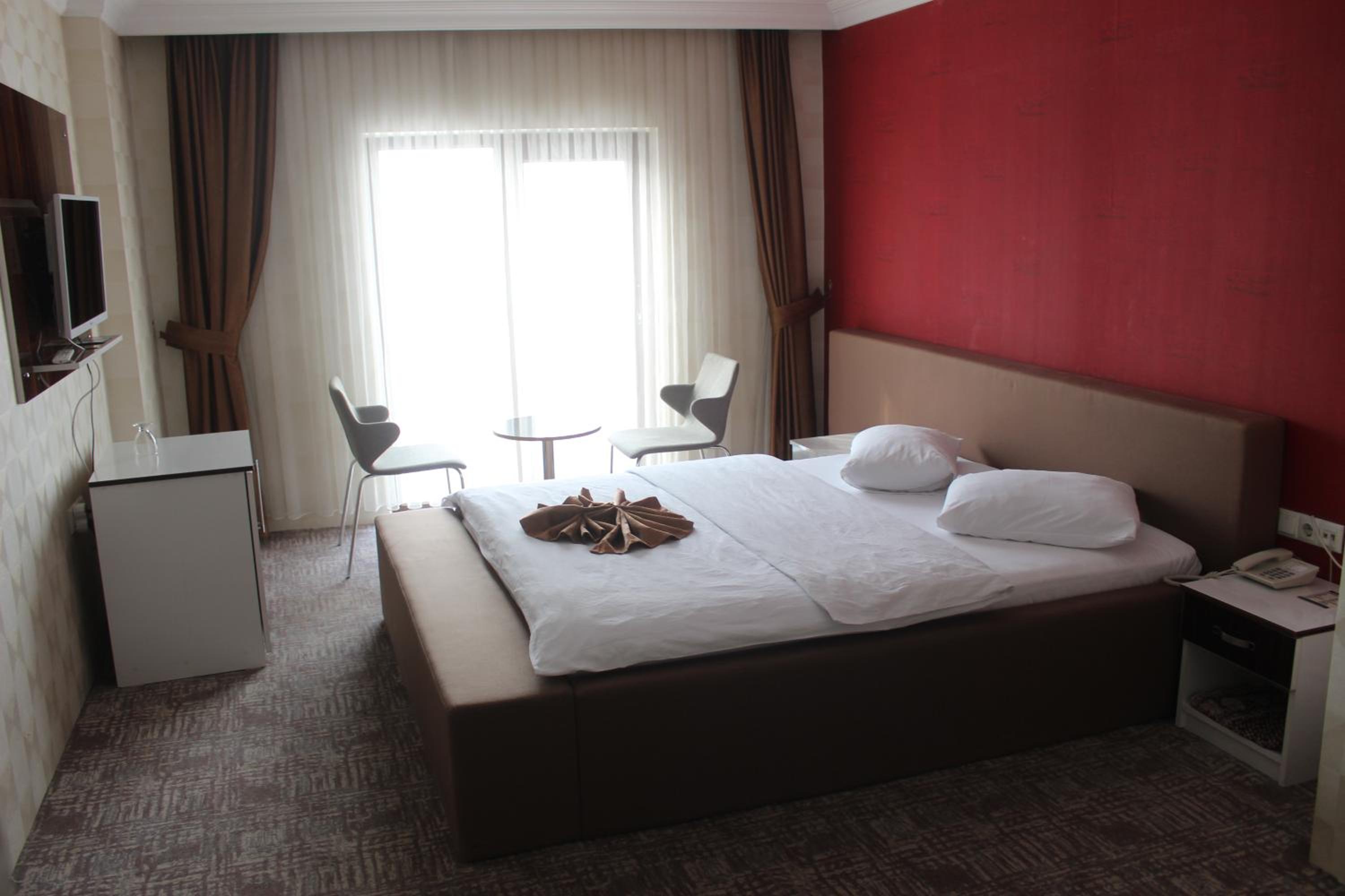 Large Single Room photo 1