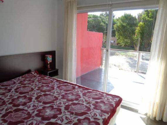 Apartment with Balcony photo 3