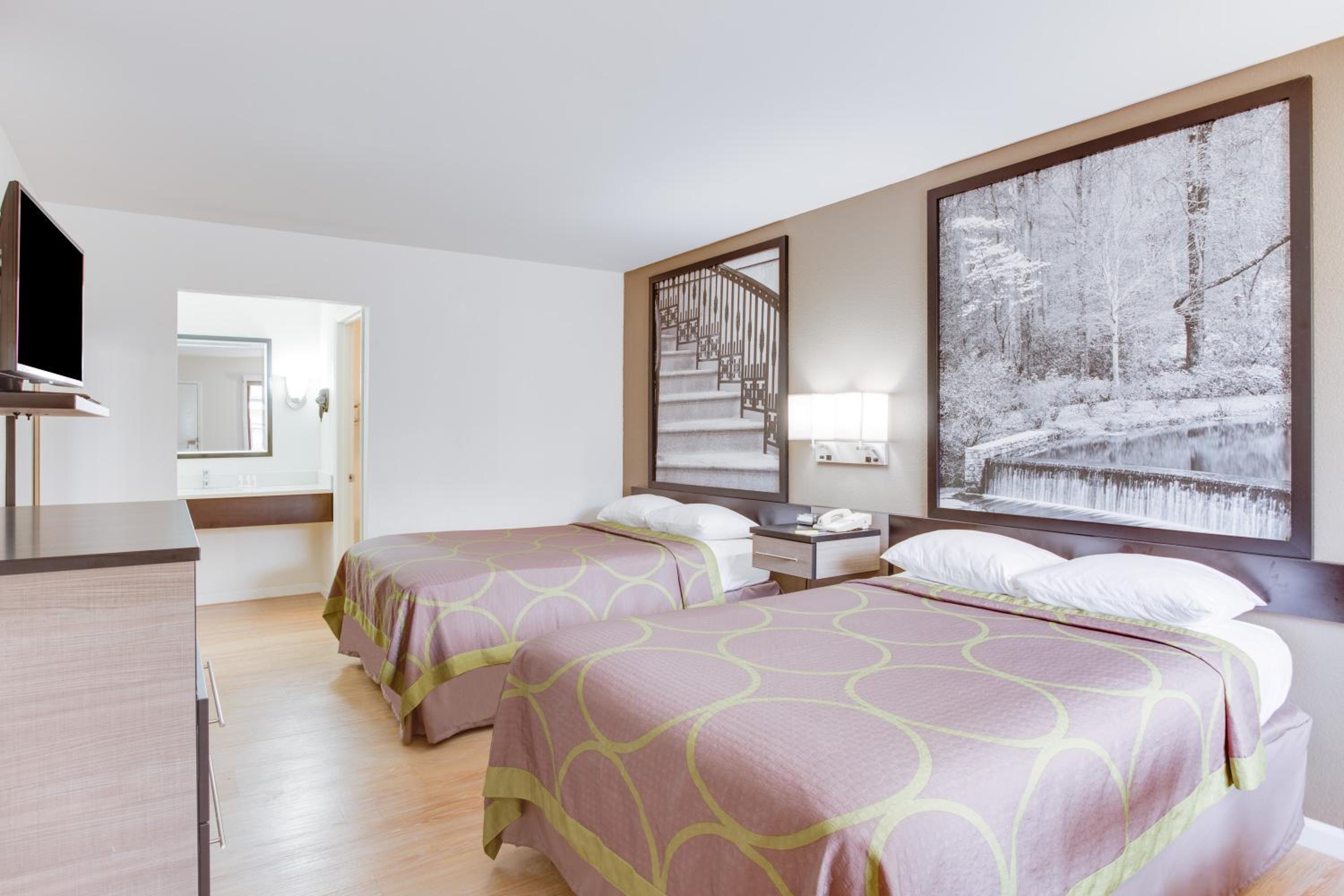 Double Room with Two Double Beds - Non-Smoking ( 4 Adults) - Photo 1