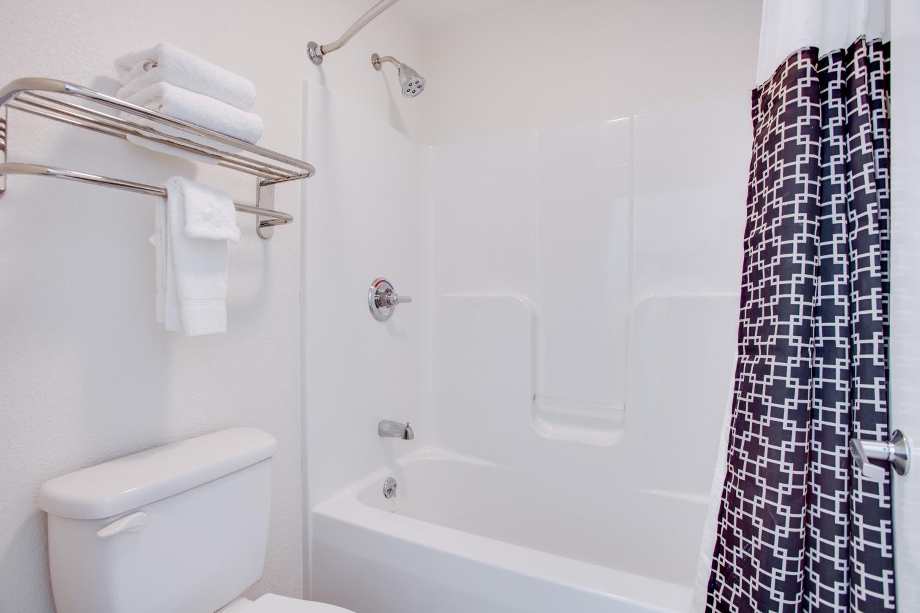 Double Room with Two Double Beds - Non-Smoking ( 4 Adults) - Photo 4
